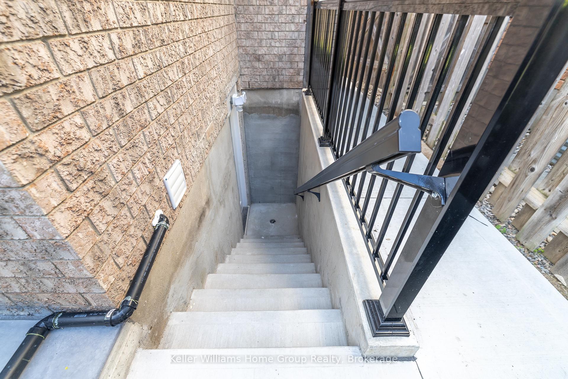 Photo 6 of 95 Goodwin Dr, Guelph, Pineridge/Westminster Woods — HOMEH