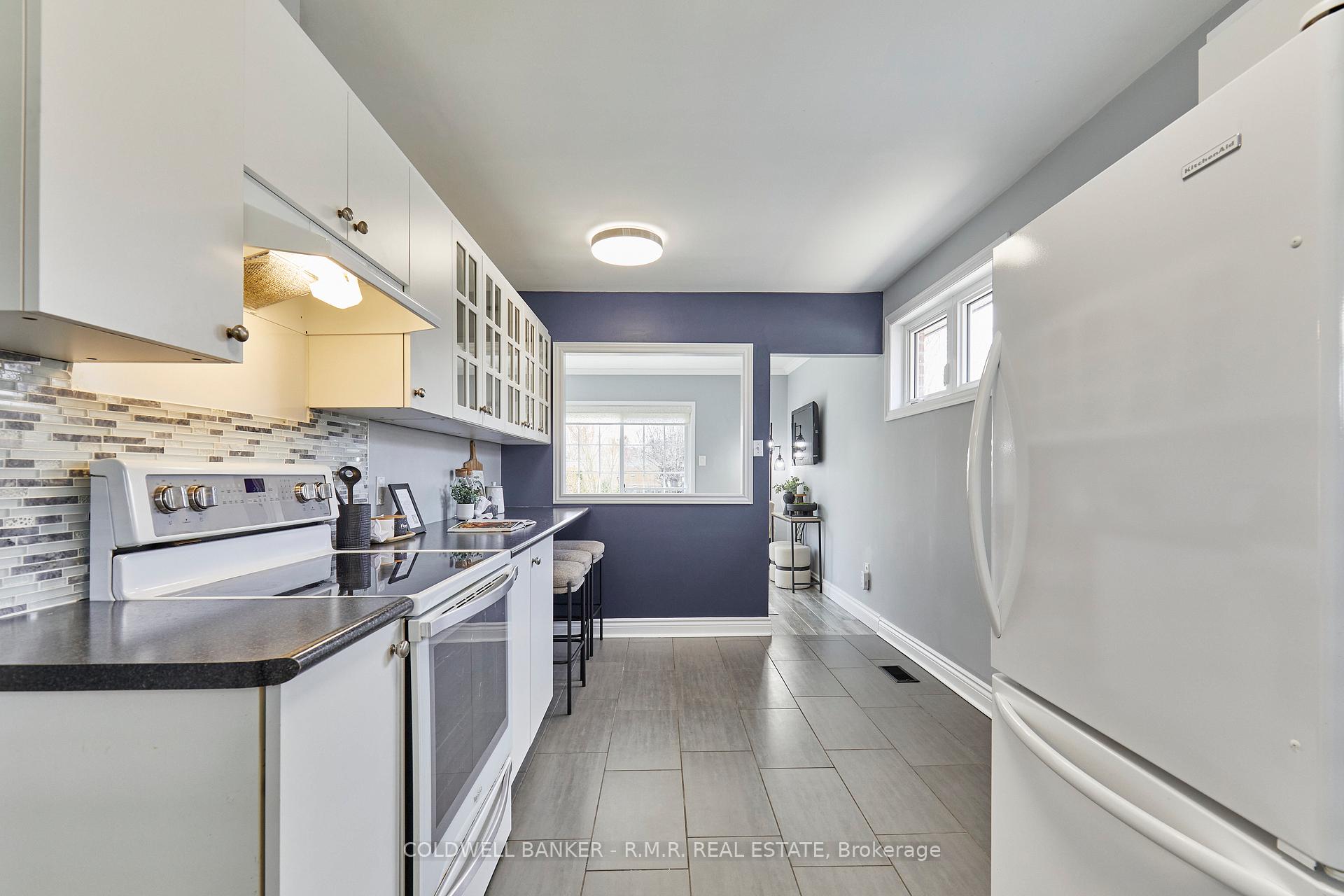 Photo 22 of 918 Donovan Crescent, Whitby, Williamsburg — HOMEH