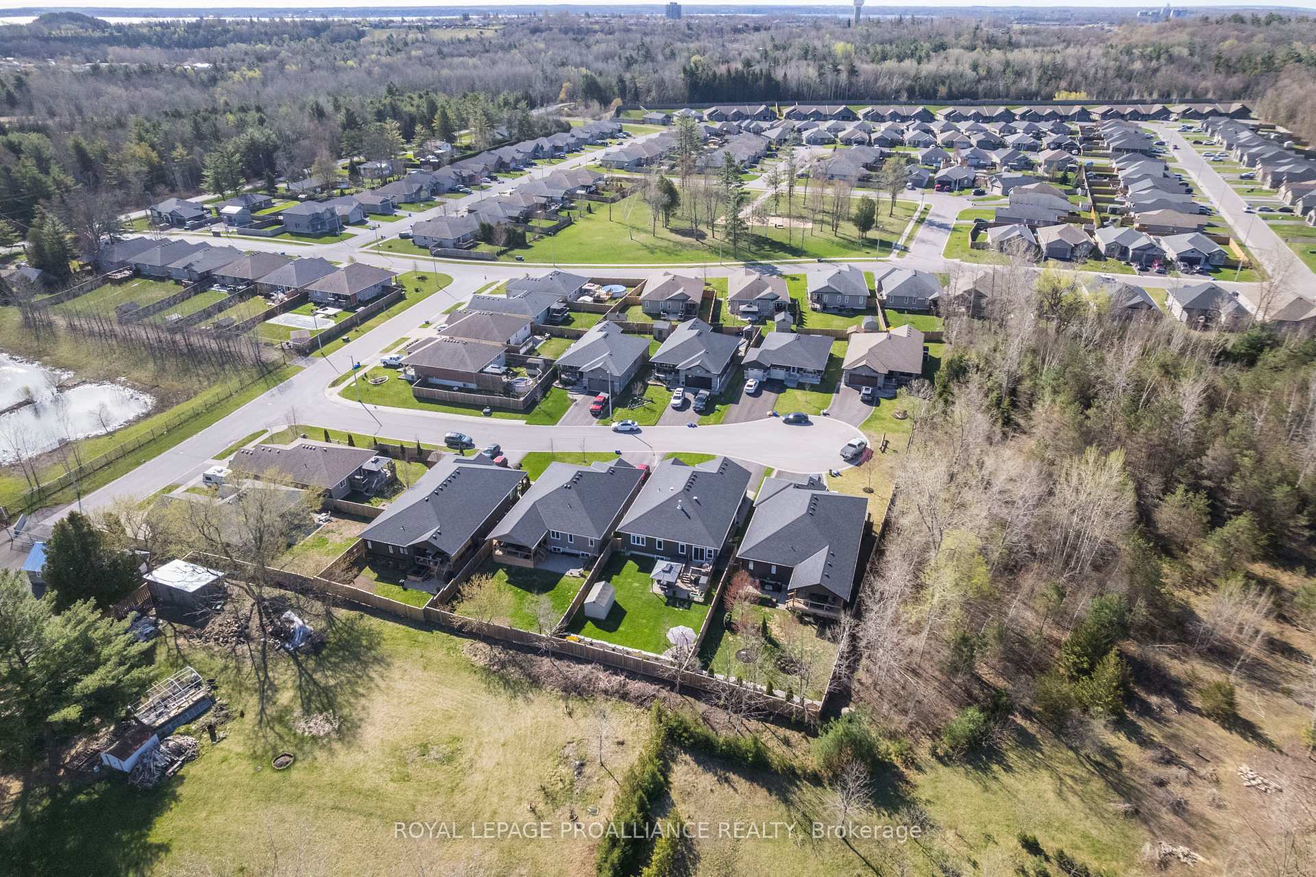 Photo 8 of 6 Sylvan Street, Quinte West, Murray Ward — HOMEH