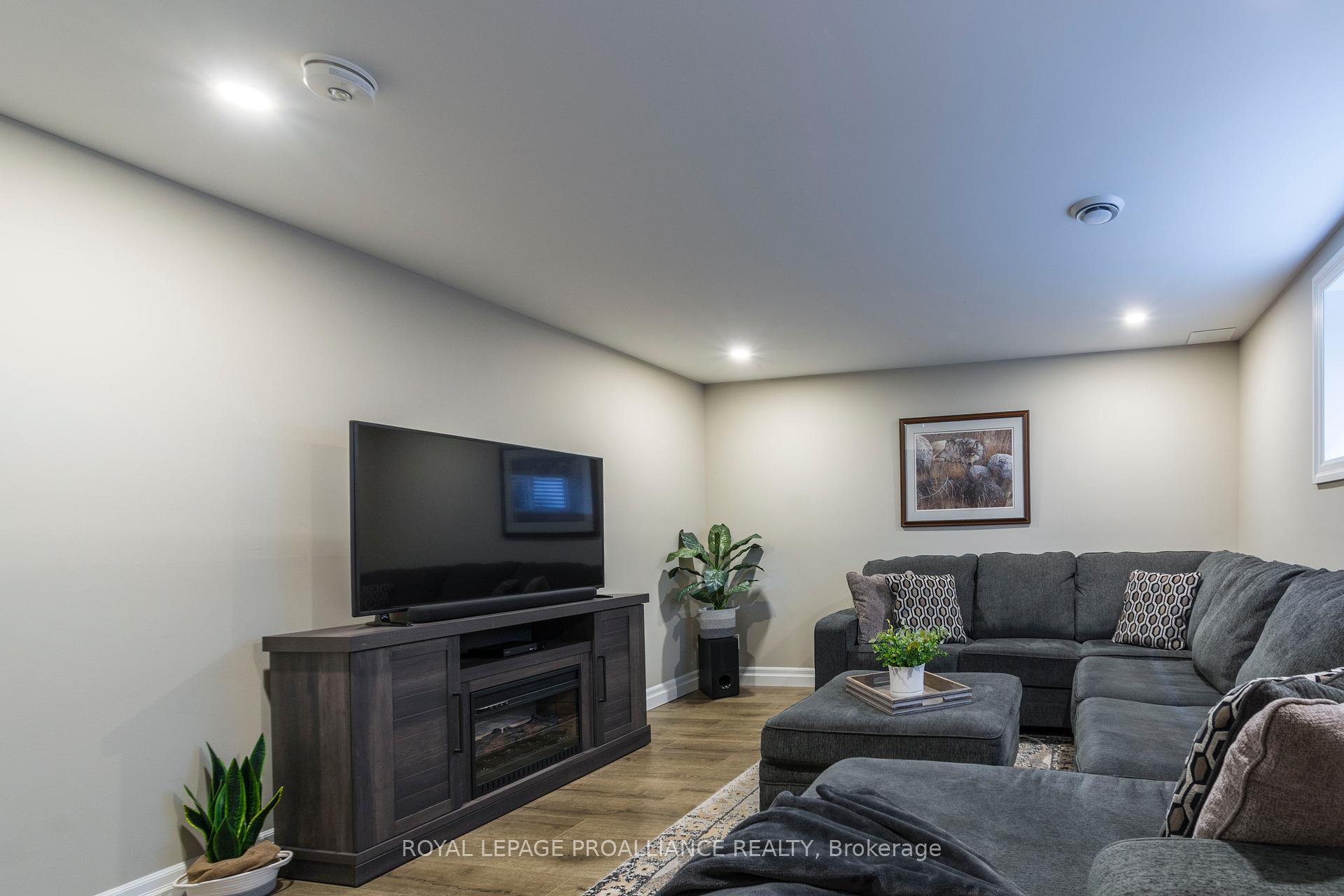 Photo 17 of 6 Sylvan Street, Quinte West, Murray Ward — HOMEH