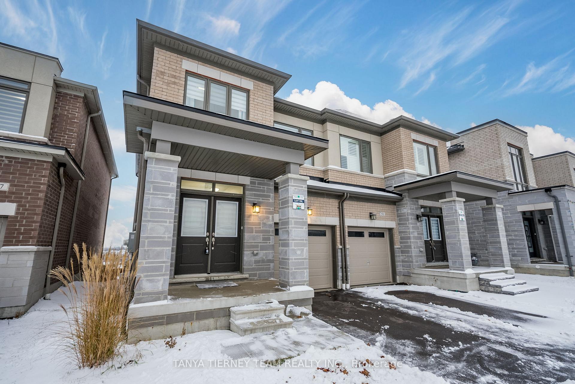 Photo 9 of 49 Conarty Crescent, Whitby, Rural Whitby — HOMEH