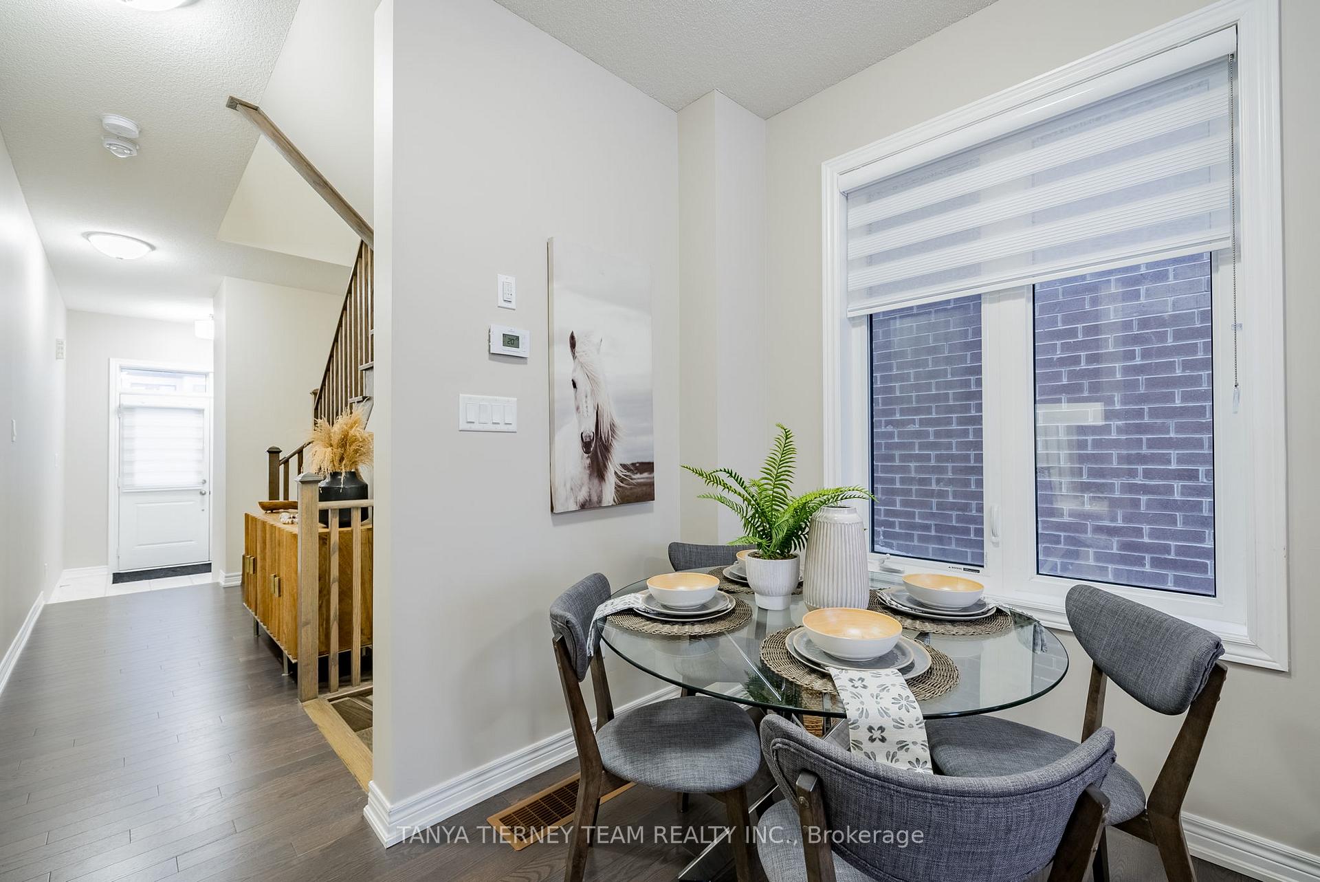Photo 16 of 49 Conarty Crescent, Whitby, Rural Whitby — HOMEH