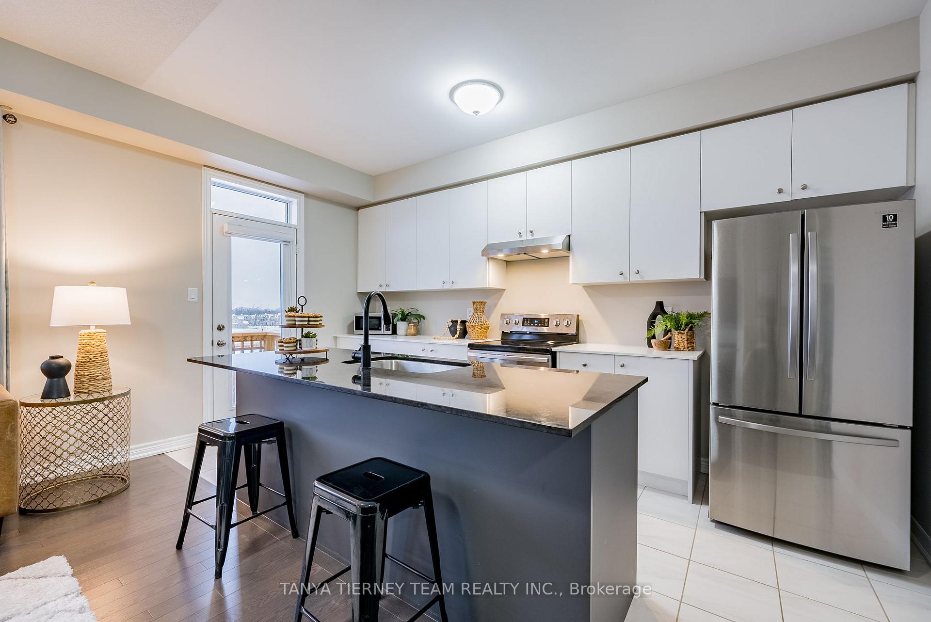 Photo 13 of 49 Conarty Crescent, Whitby, Rural Whitby — HOMEH