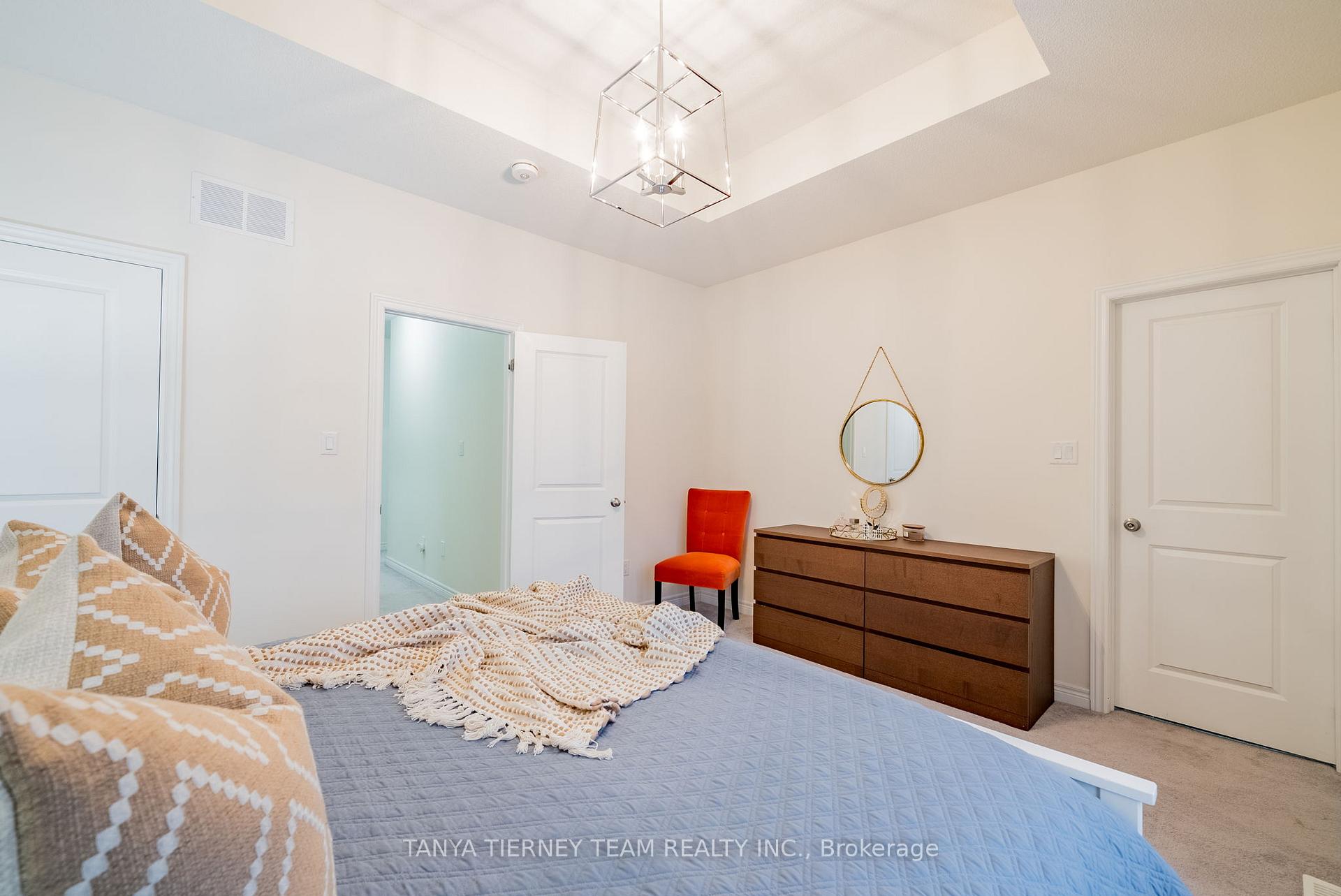 Photo 15 of 49 Conarty Crescent, Whitby, Rural Whitby — HOMEH