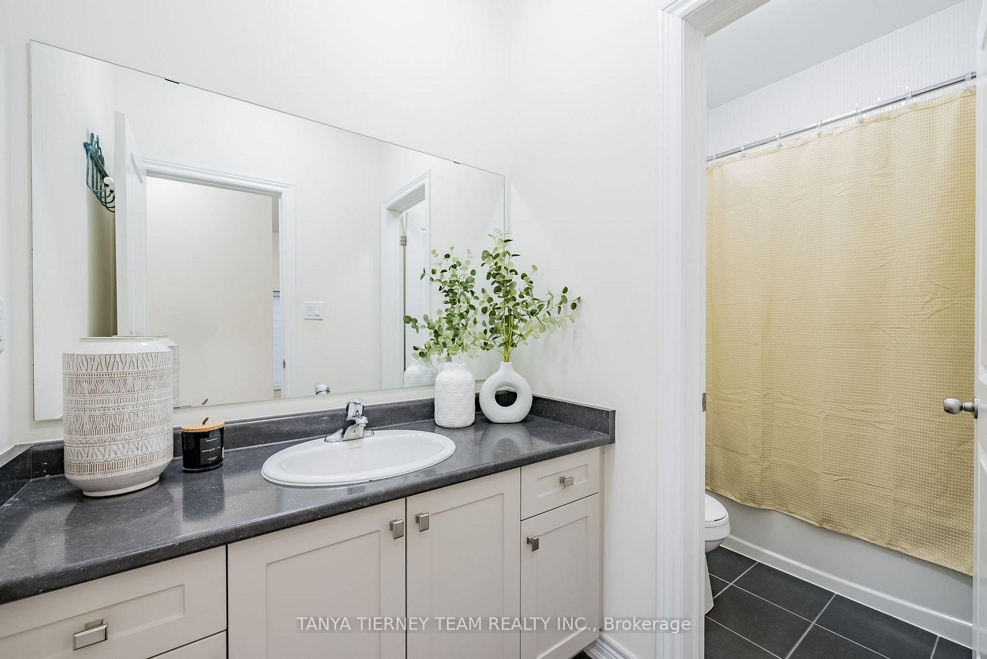 Photo 22 of 49 Conarty Crescent, Whitby, Rural Whitby — HOMEH