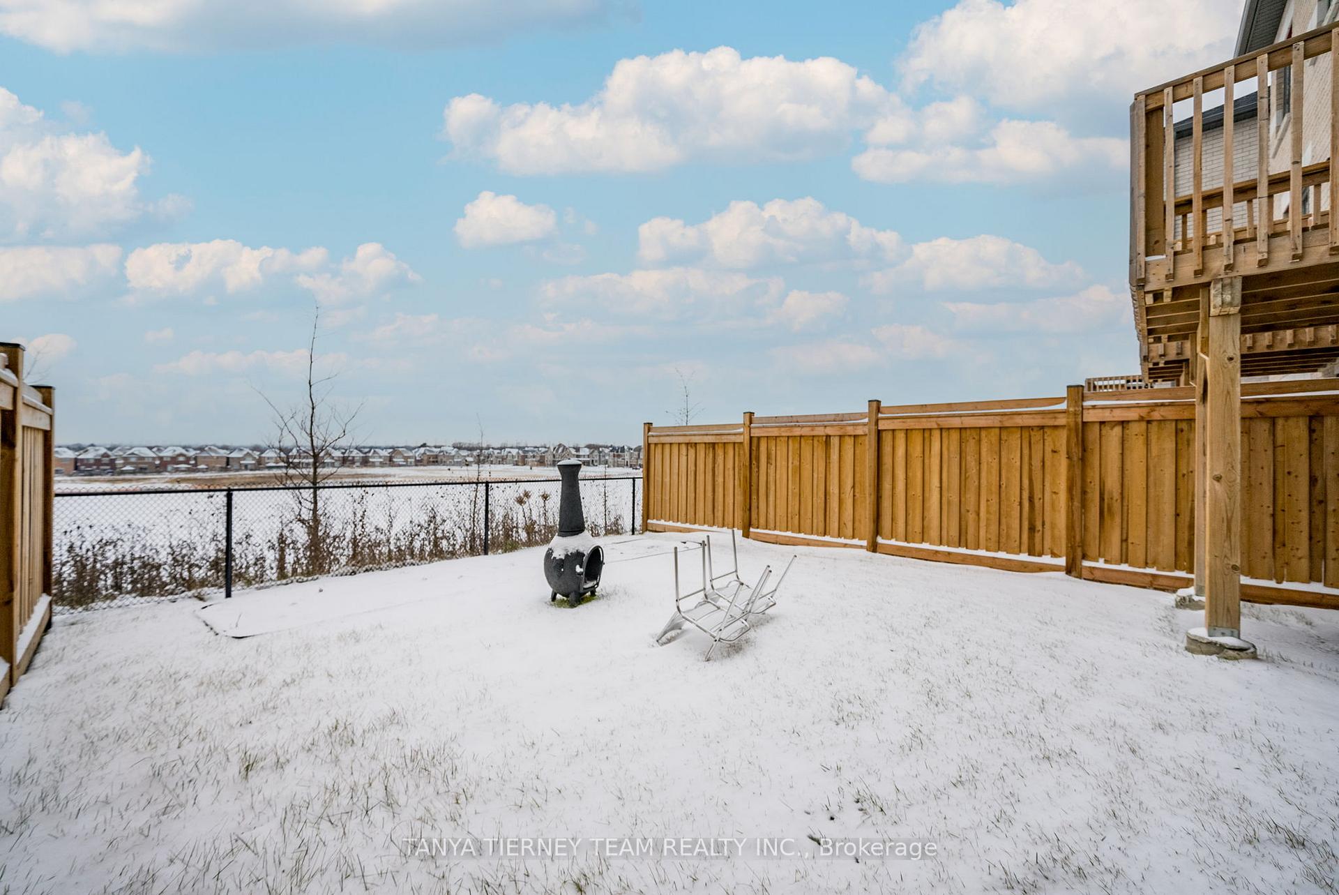Photo 27 of 49 Conarty Crescent, Whitby, Rural Whitby — HOMEH