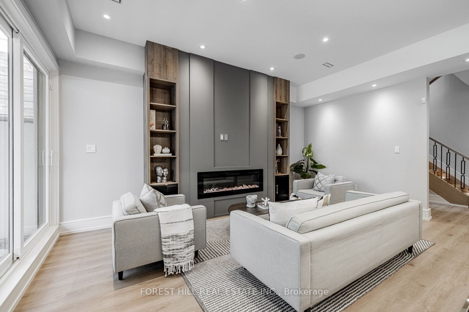 Photo 42 of 584 Broadway Avenue, Toronto, Leaside — HOMEH
