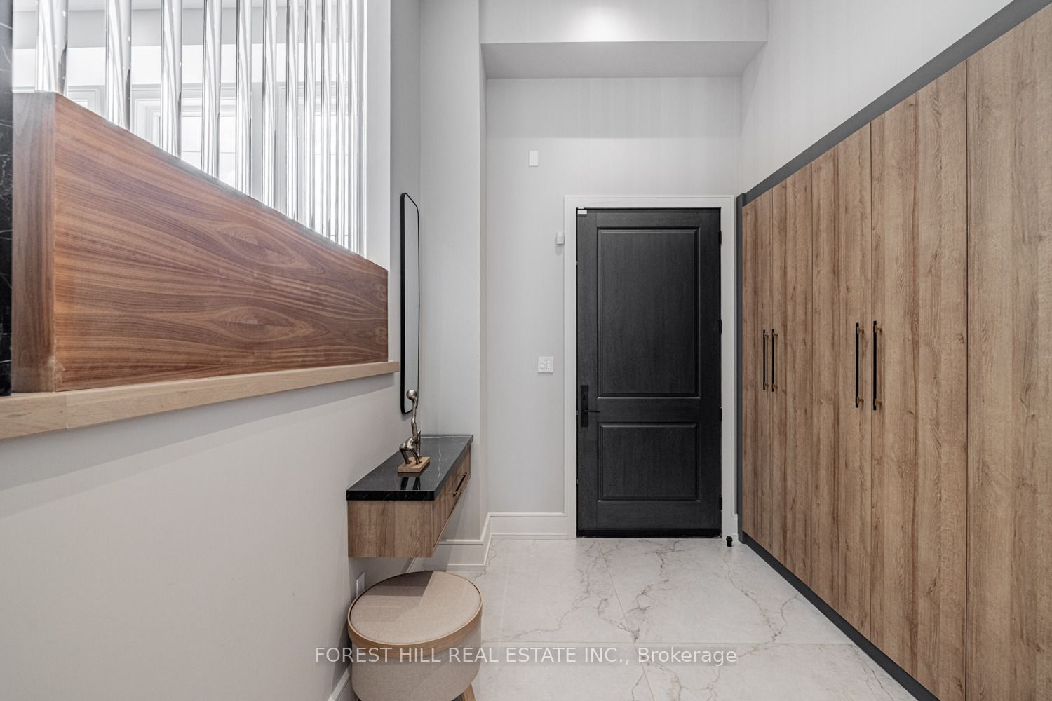 Photo 4 of 584 Broadway Avenue, Toronto, Leaside — HOMEH