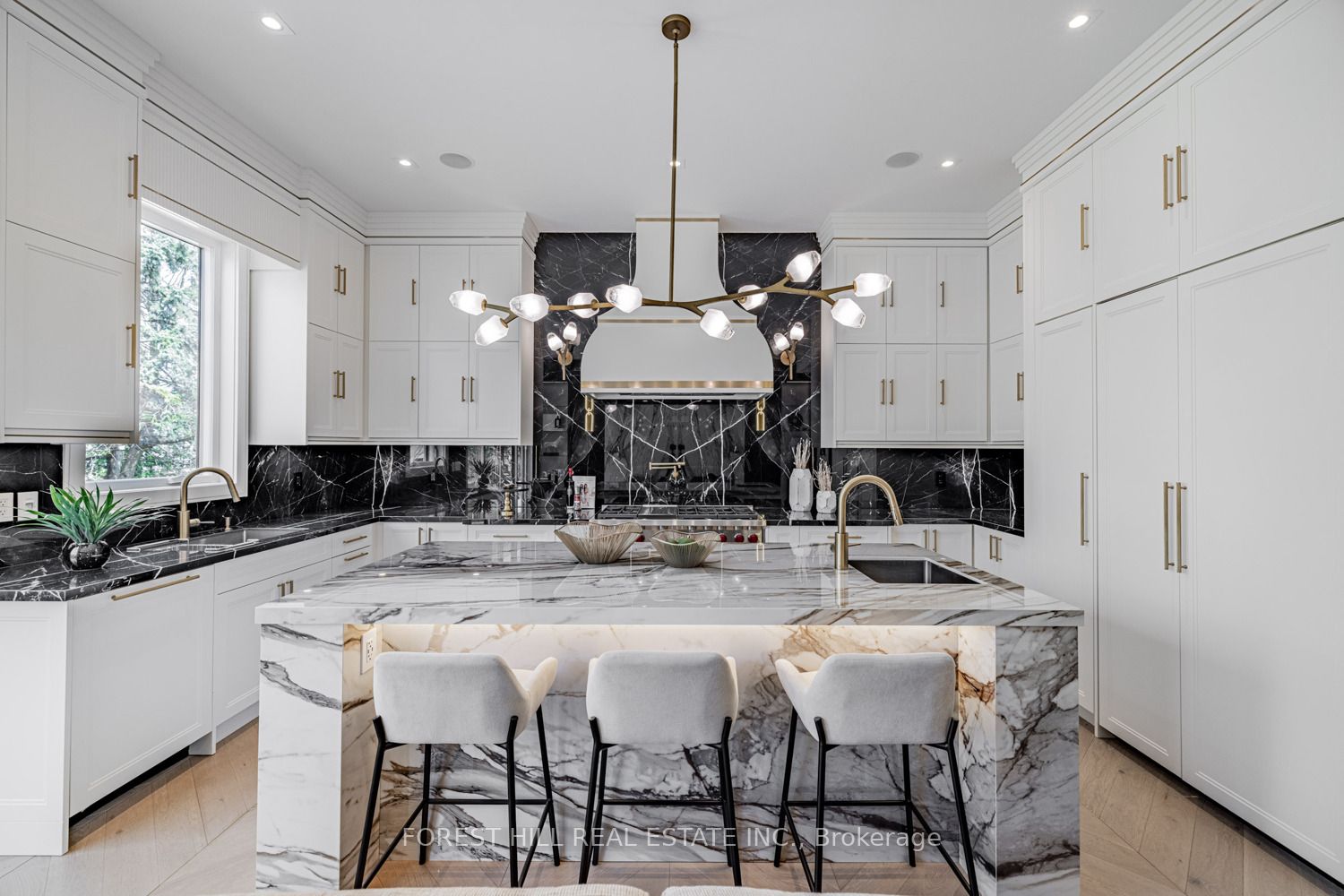 Photo 10 of 584 Broadway Avenue, Toronto, Leaside — HOMEH