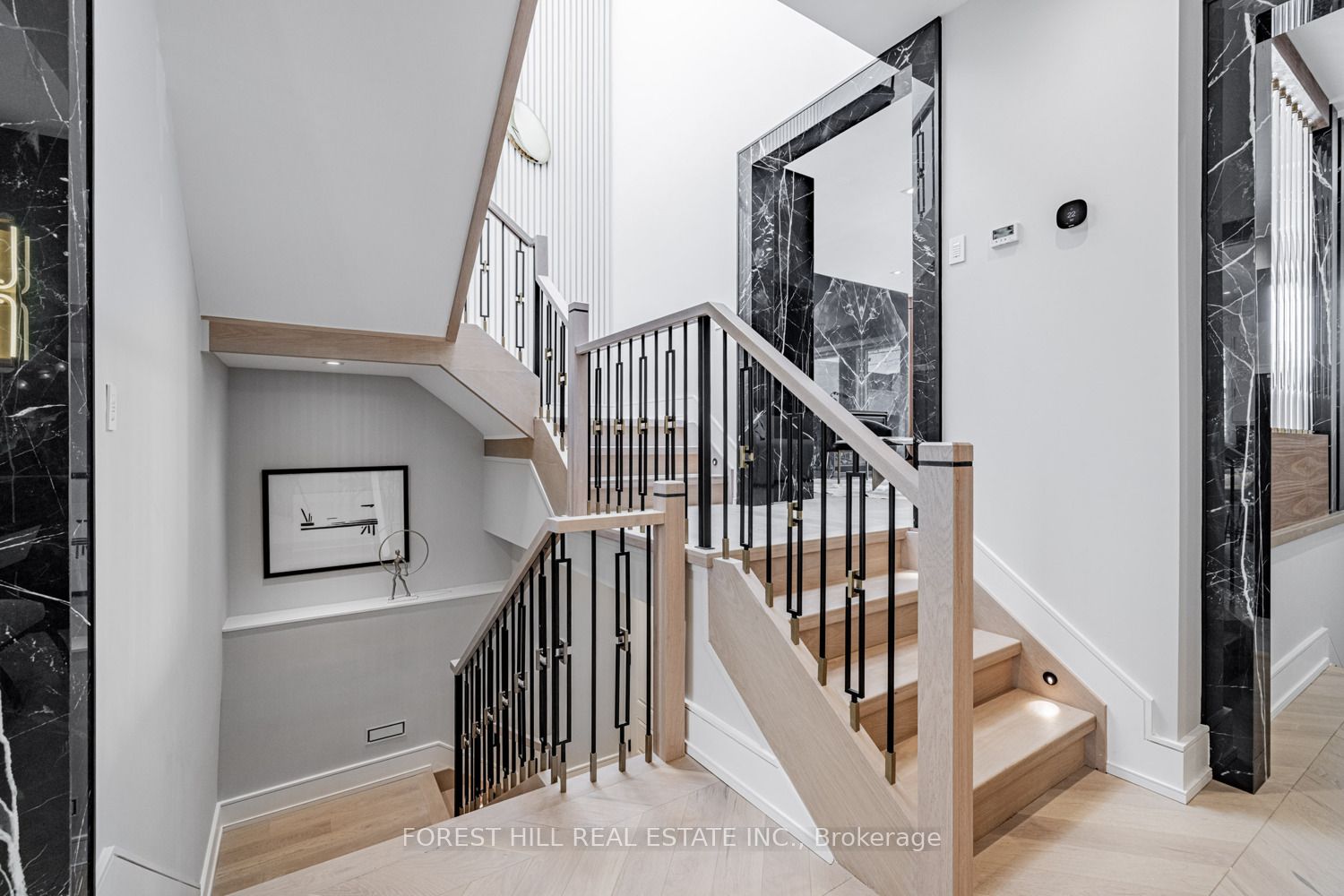 Photo 24 of 584 Broadway Avenue, Toronto, Leaside — HOMEH