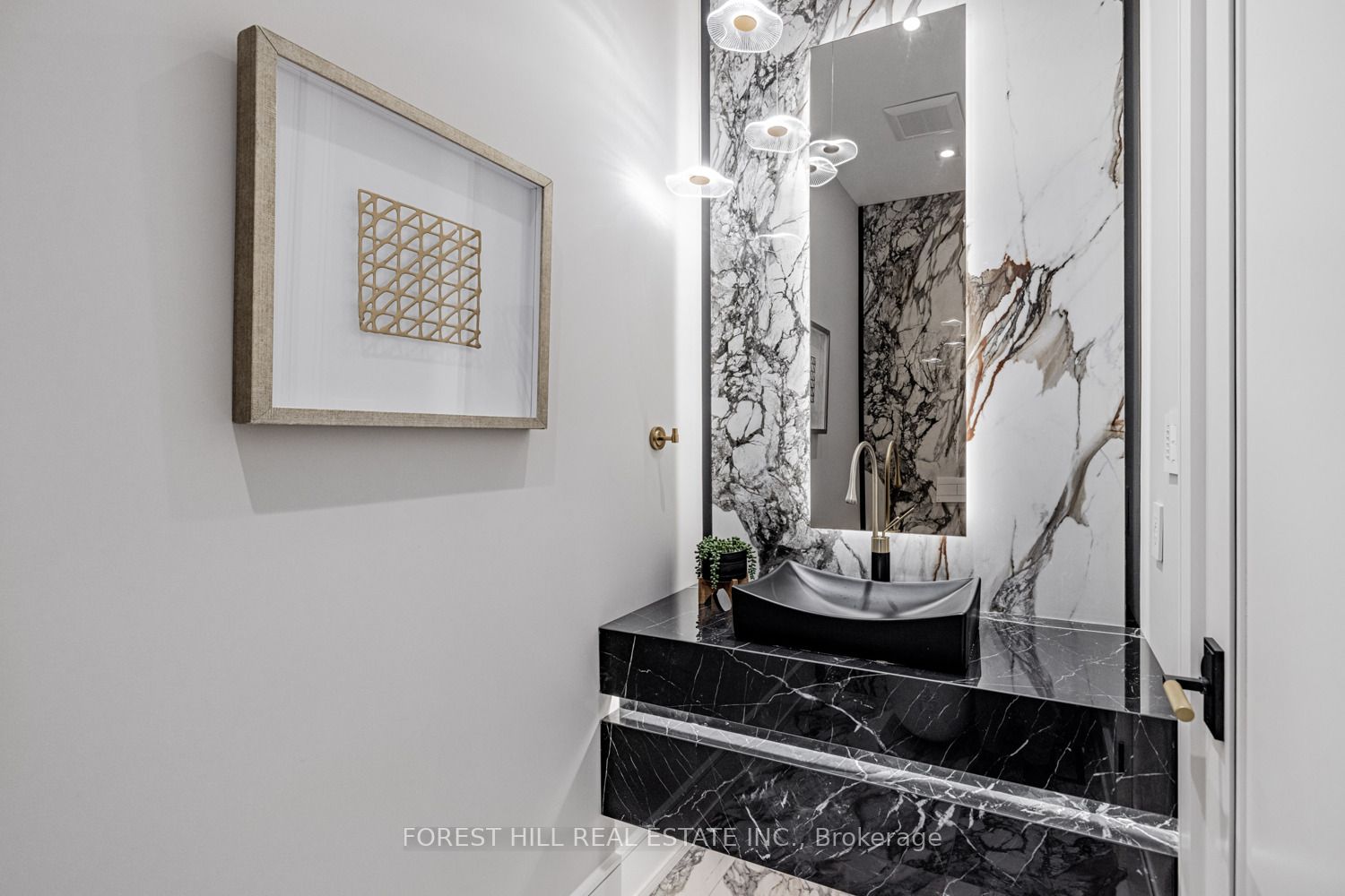 Photo 23 of 584 Broadway Avenue, Toronto, Leaside — HOMEH