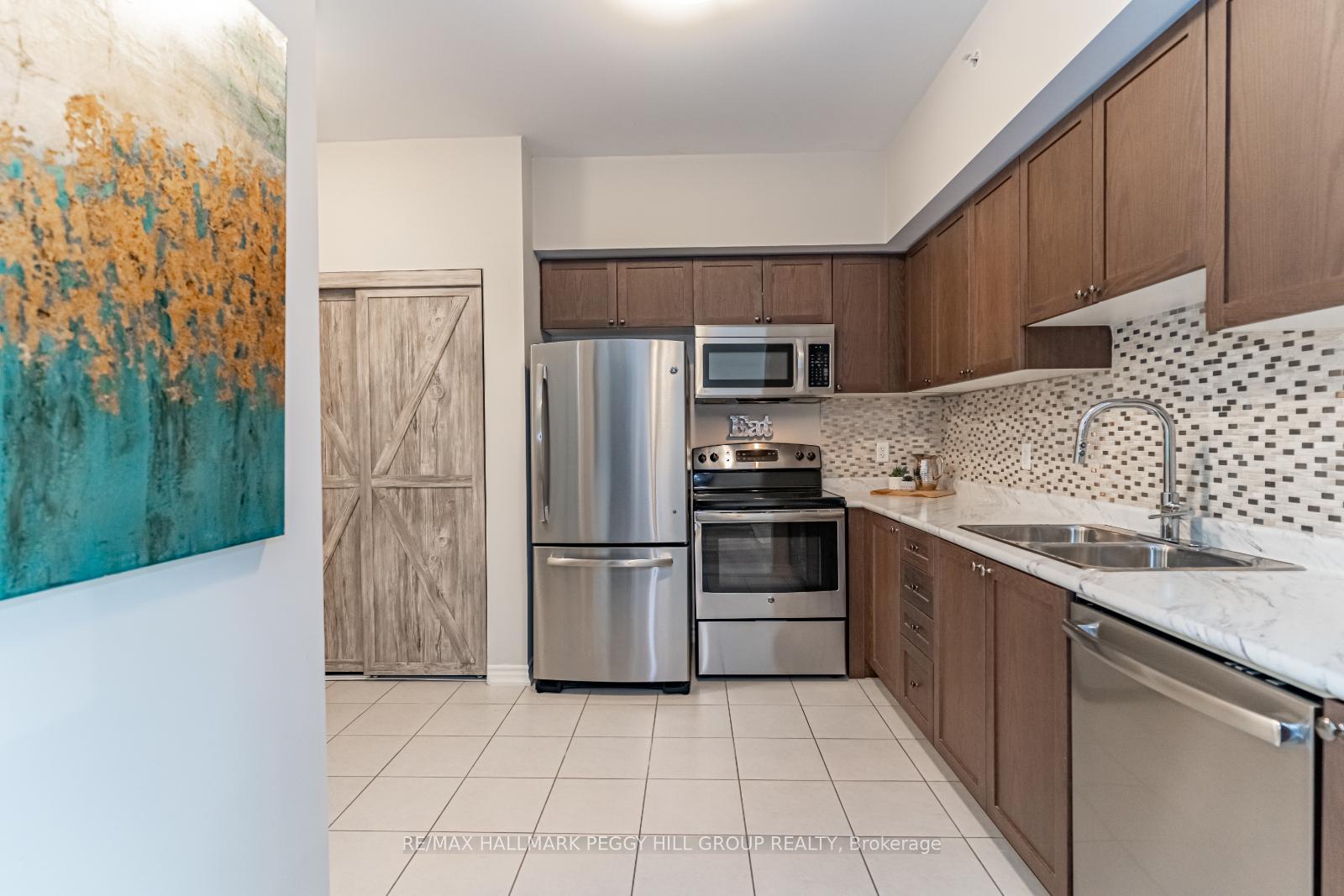 Photo 13 of Unit 210, 44 Ferndale Drive S, Barrie, Ardagh — HOMEH