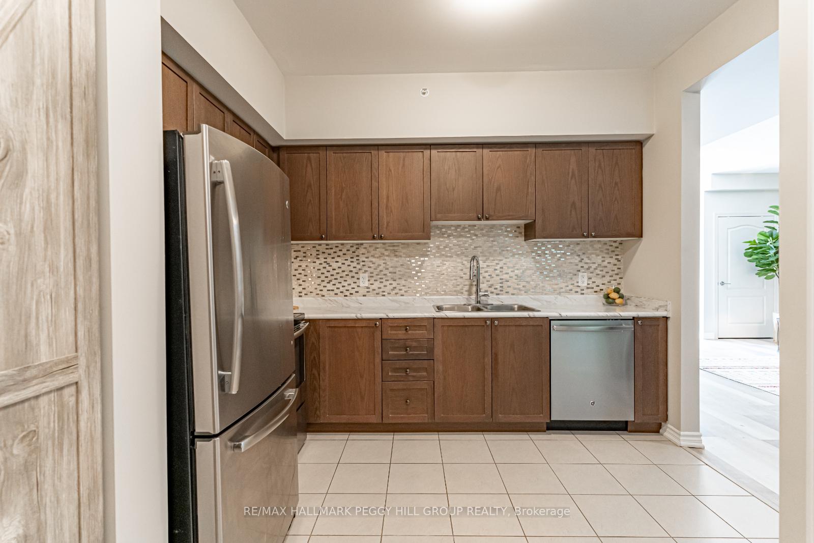 Photo 15 of Unit 210, 44 Ferndale Drive S, Barrie, Ardagh — HOMEH
