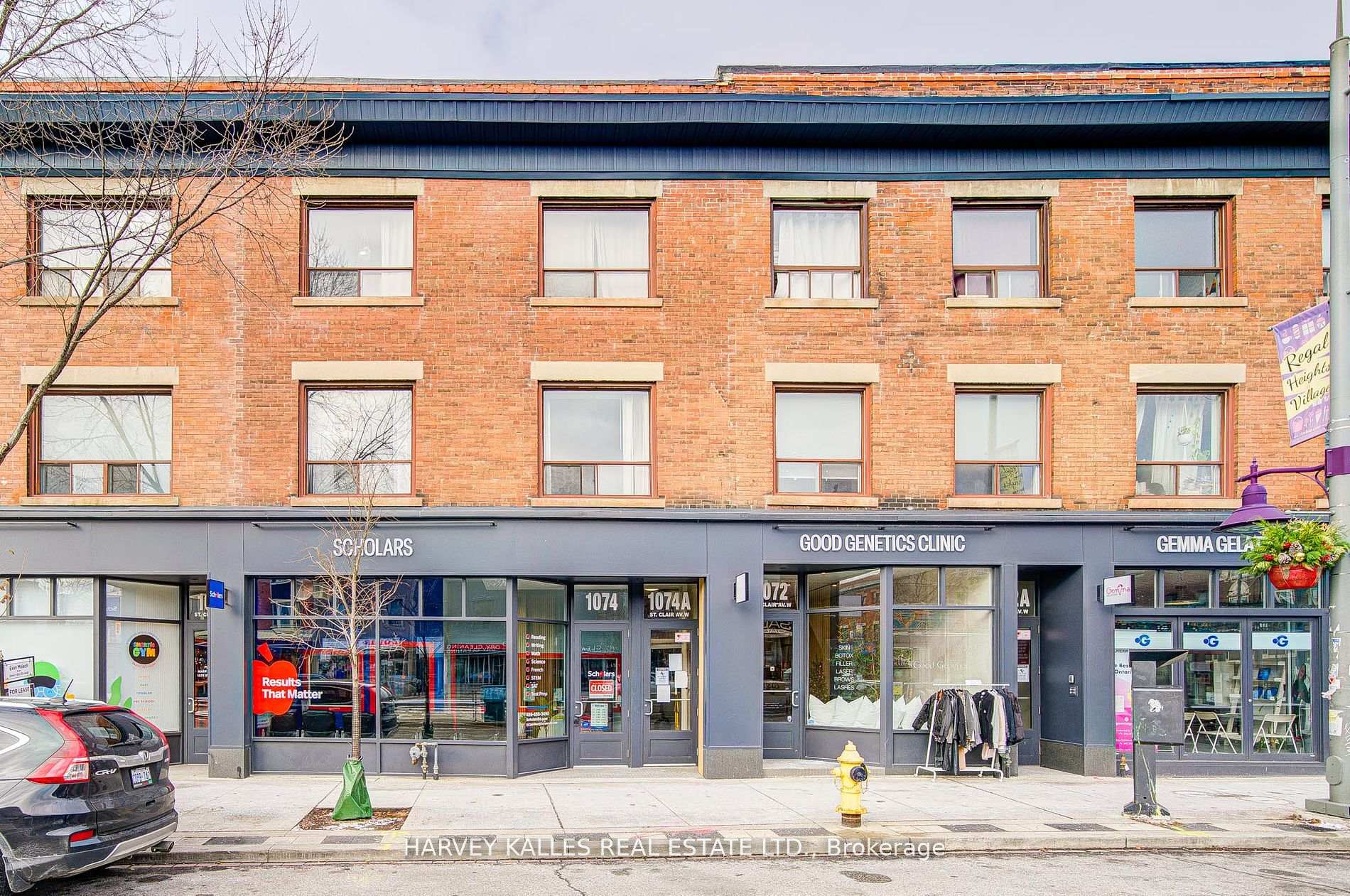 Front of Unit 4, 1074 St Clair Avenue W
