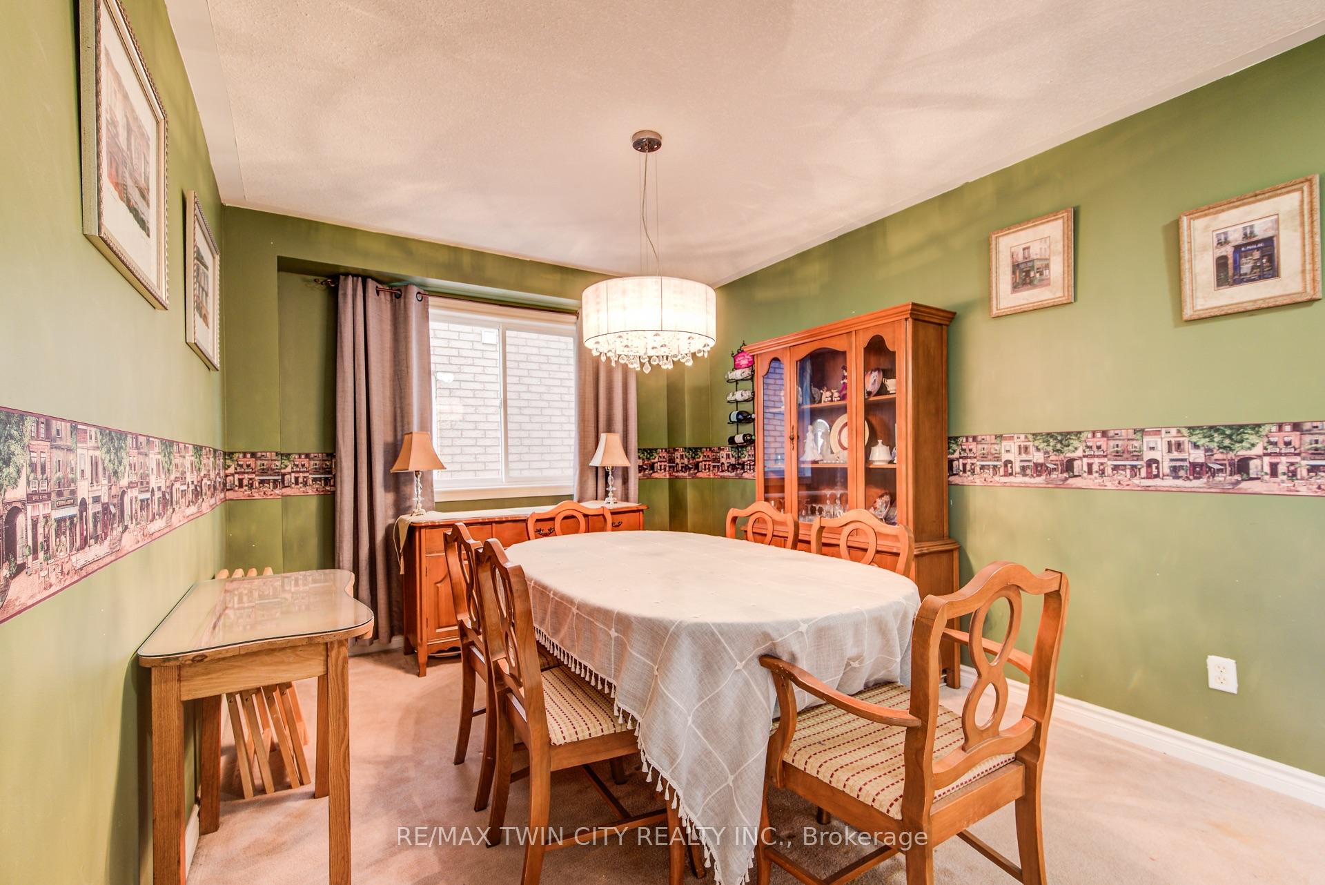 Photo 6 of 620 Yarmouth Drive, Waterloo — HOMEH