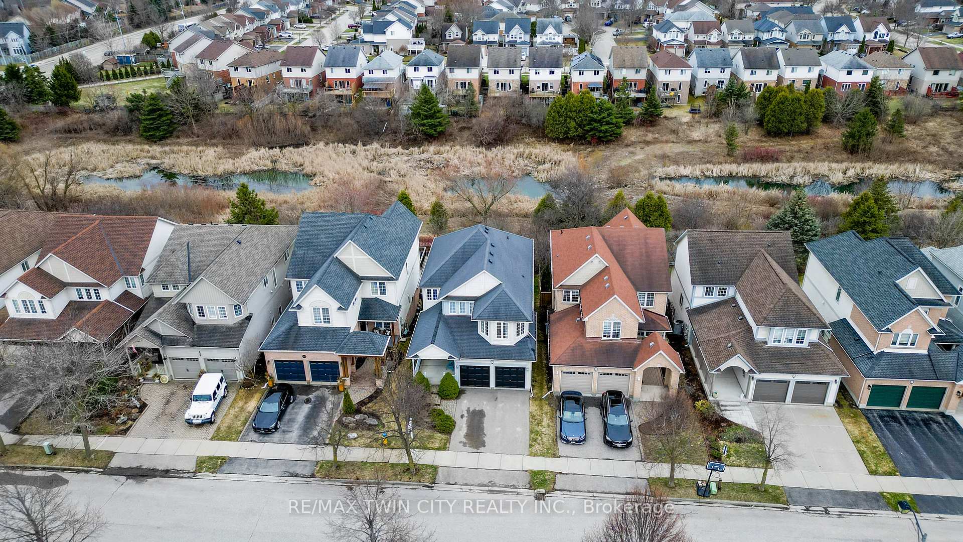 Photo 38 of 620 Yarmouth Drive, Waterloo — HOMEH