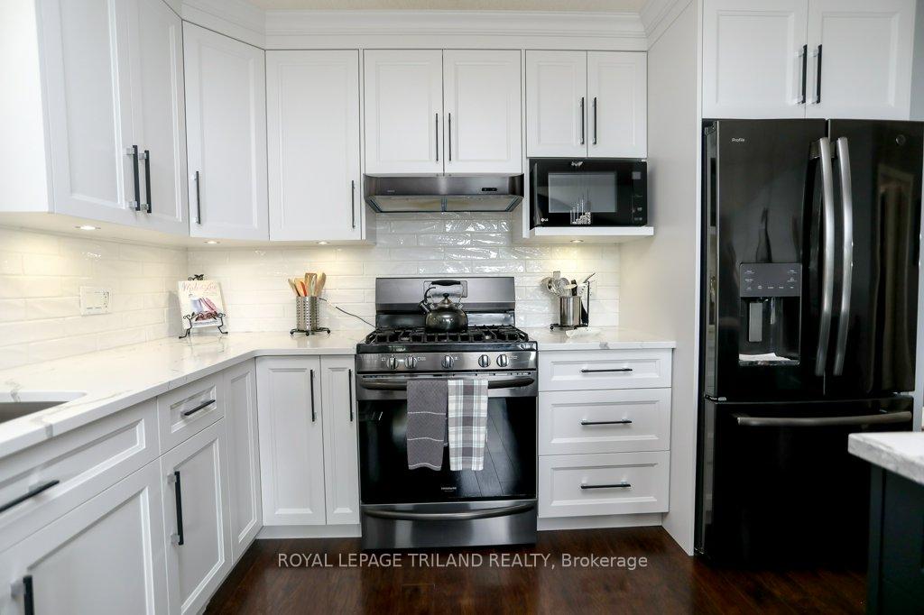 Photo 8 of 40 Pear Tree Avenue, St. Thomas — HOMEH