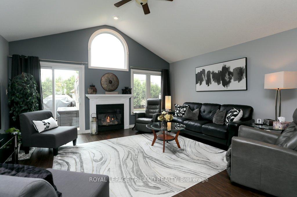 Photo 11 of 40 Pear Tree Avenue, St. Thomas — HOMEH