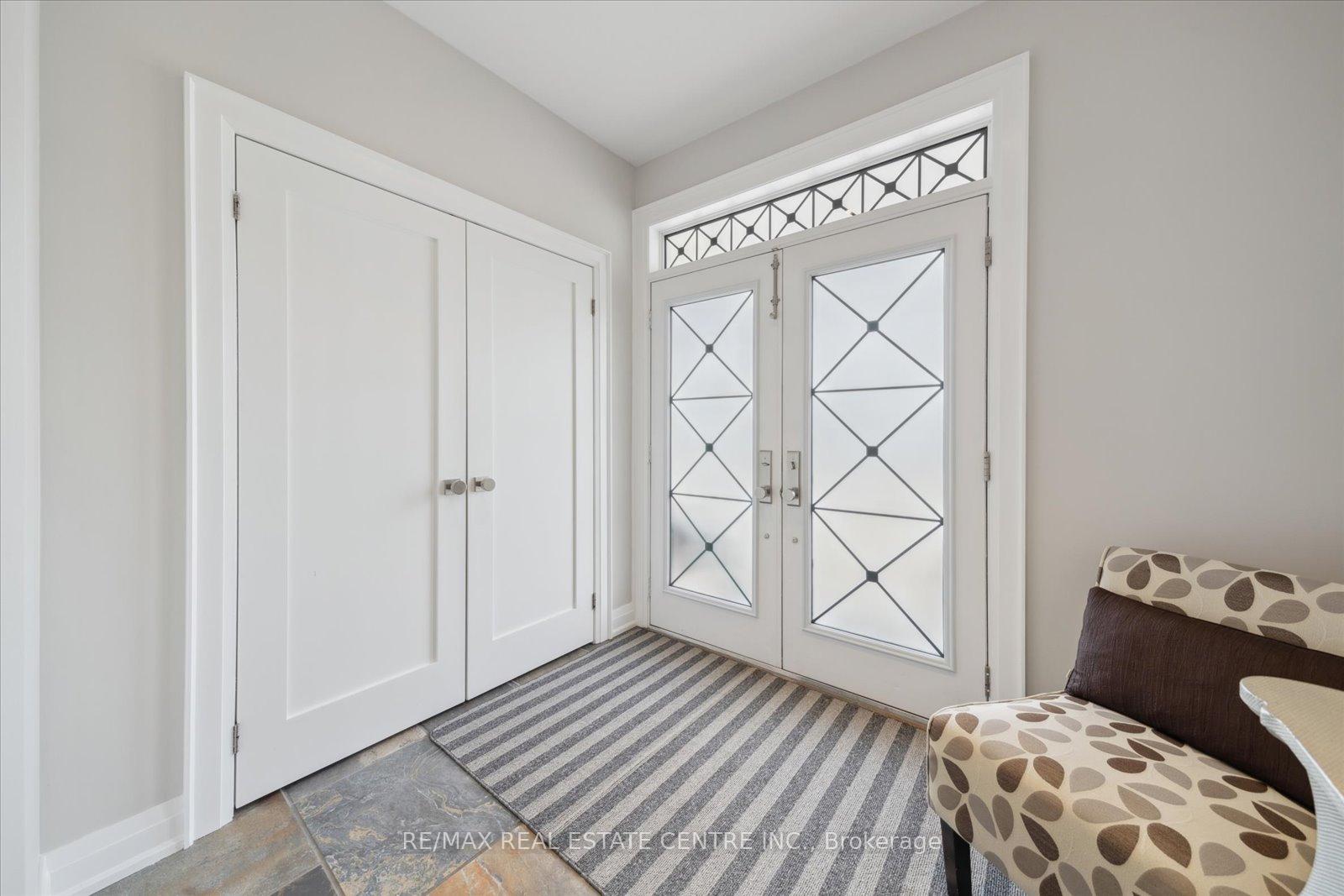 Photo 3 of 175 Shrewsbury Drive, Whitby, Brooklin — HOMEH