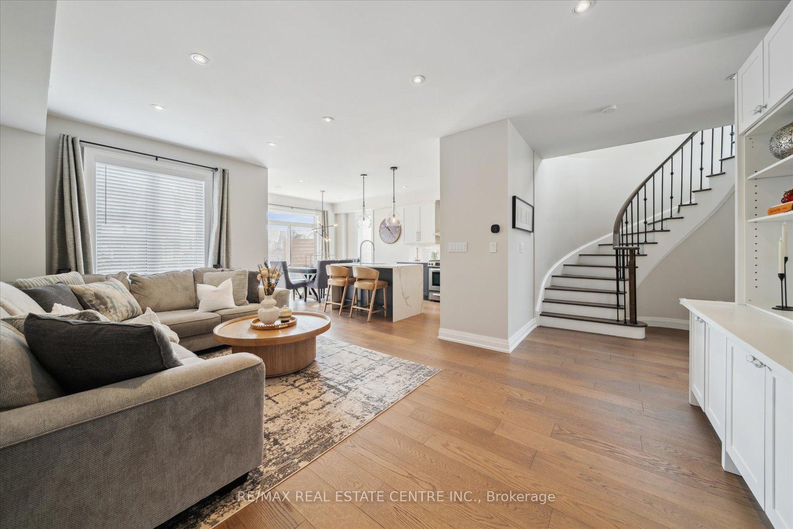 Photo 4 of 175 Shrewsbury Drive, Whitby, Brooklin — HOMEH