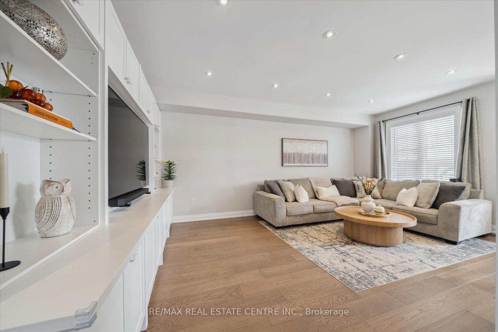 Photo 17 of 175 Shrewsbury Drive, Whitby, Brooklin — HOMEH
