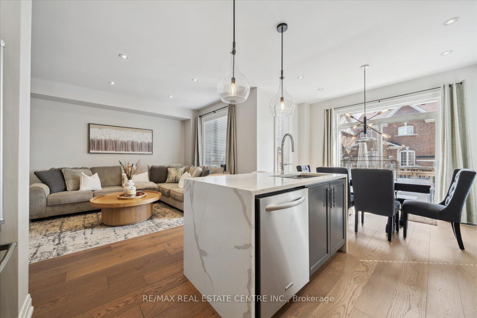 Photo 15 of 175 Shrewsbury Drive, Whitby, Brooklin — HOMEH