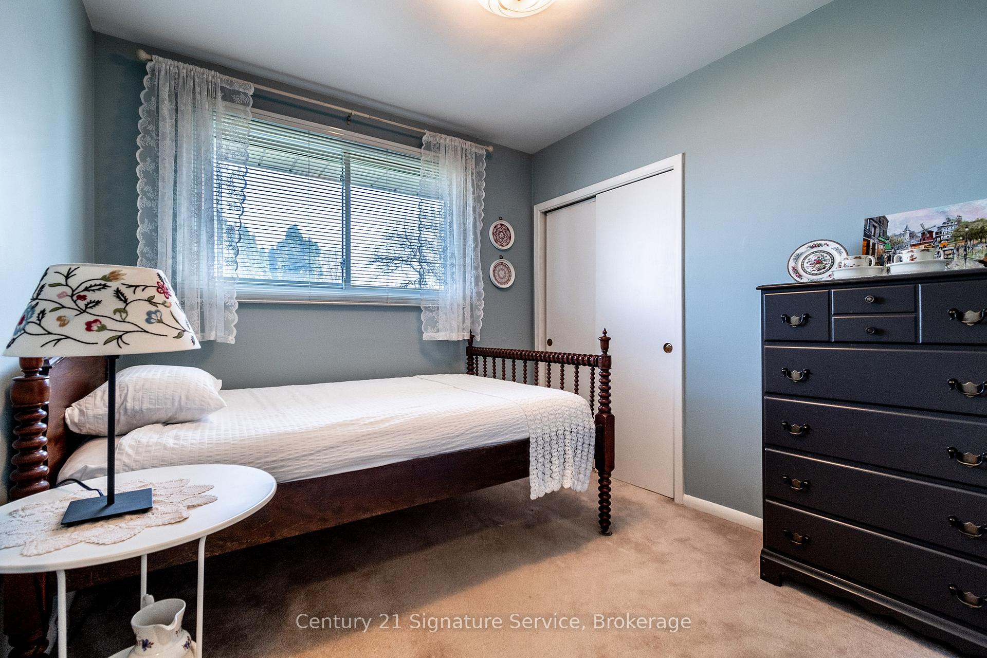 Photo 5 of 275 Lakeshore Road, St. Catharines, Lakeshore — HOMEH