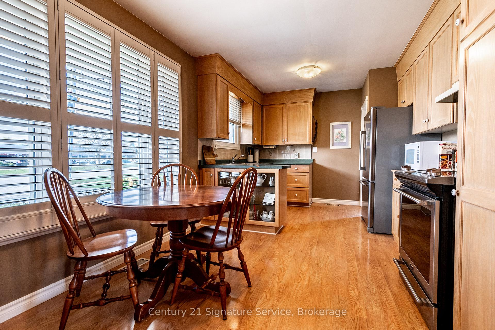 Photo 6 of 275 Lakeshore Road, St. Catharines, Lakeshore — HOMEH