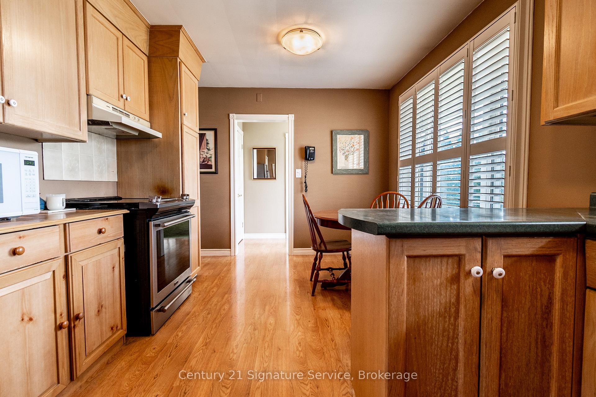 Photo 7 of 275 Lakeshore Road, St. Catharines, Lakeshore — HOMEH