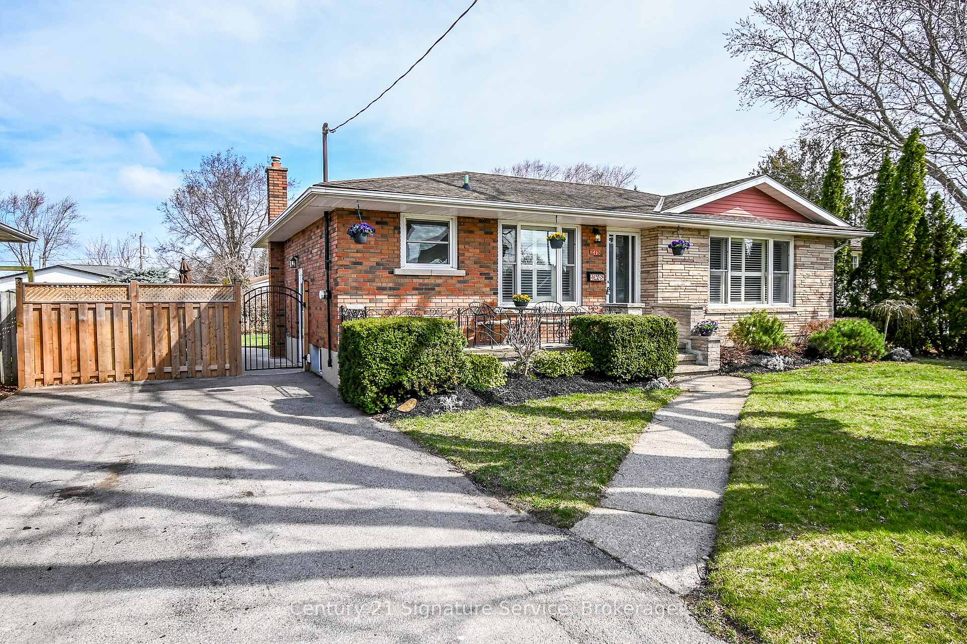 Photo 15 of 275 Lakeshore Road, St. Catharines, Lakeshore — HOMEH