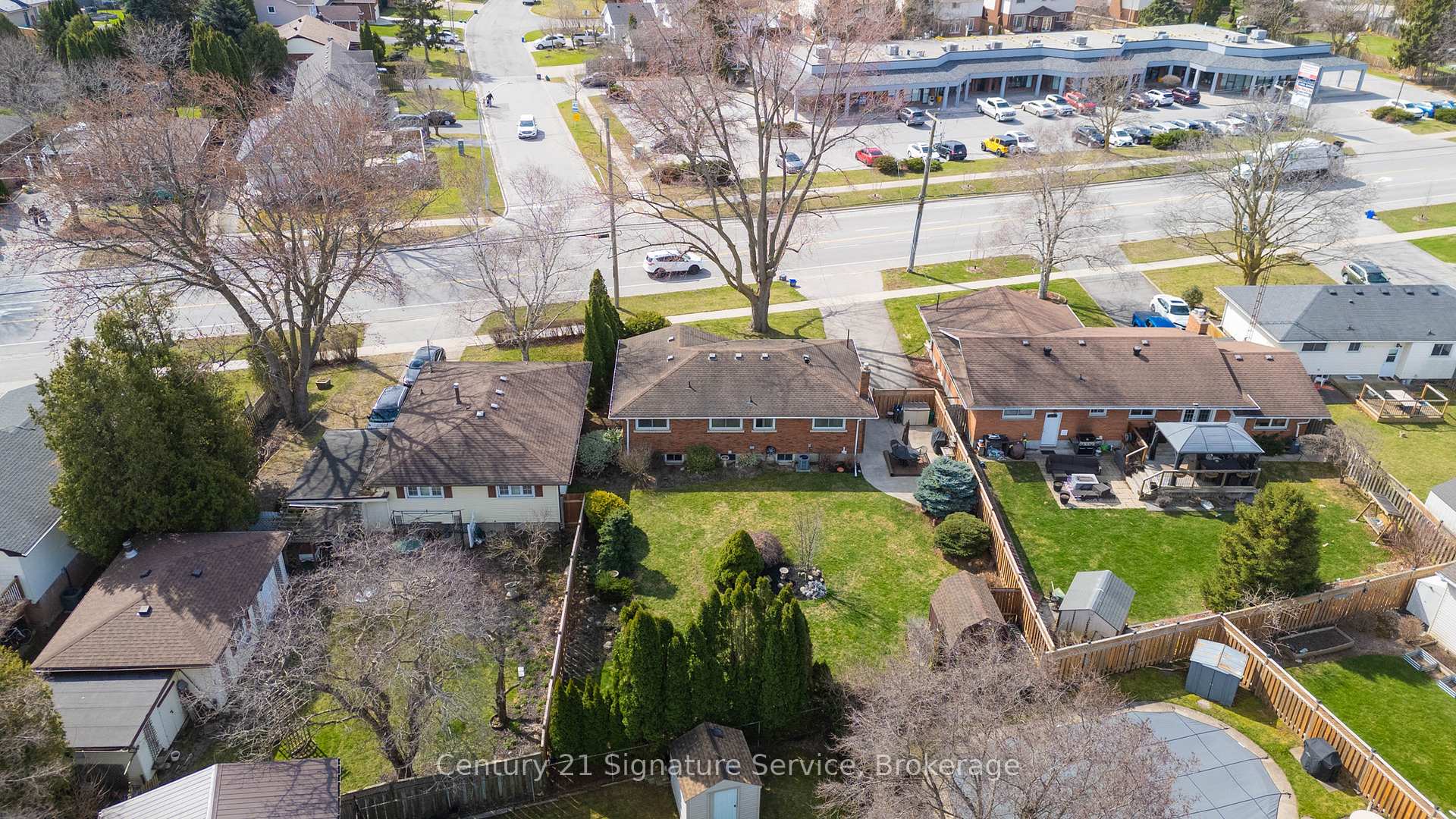 Photo 17 of 275 Lakeshore Road, St. Catharines, Lakeshore — HOMEH