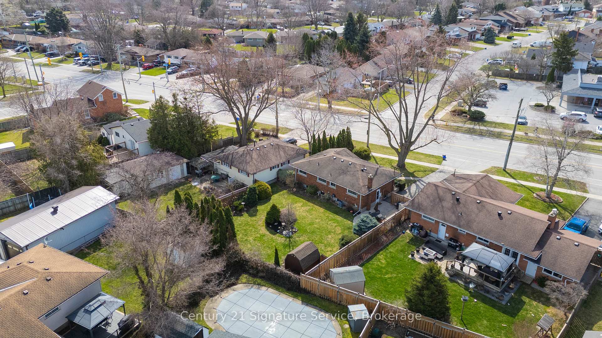 Photo 35 of 275 Lakeshore Road, St. Catharines, Lakeshore — HOMEH