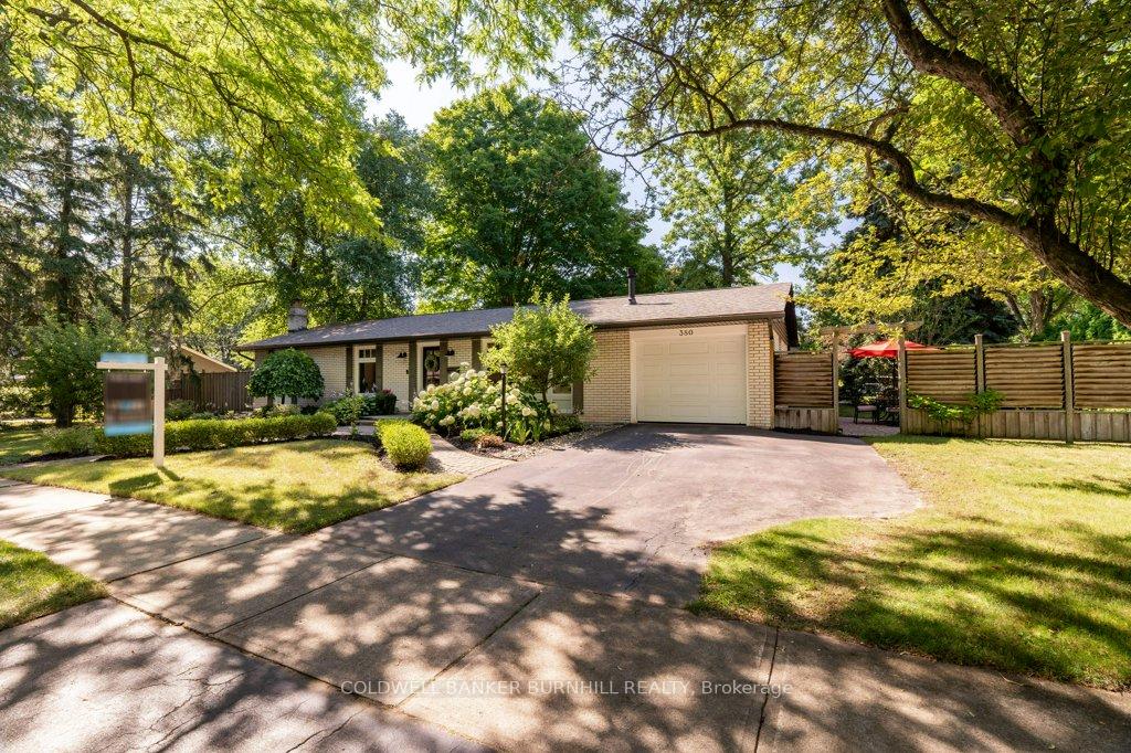 Photo 6 of 380 Abbott Road, Burlington, Roseland — HOMEH