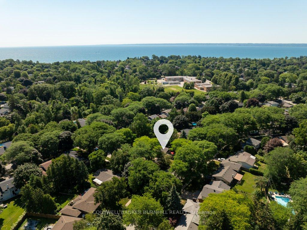 Photo 7 of 380 Abbott Road, Burlington, Roseland — HOMEH