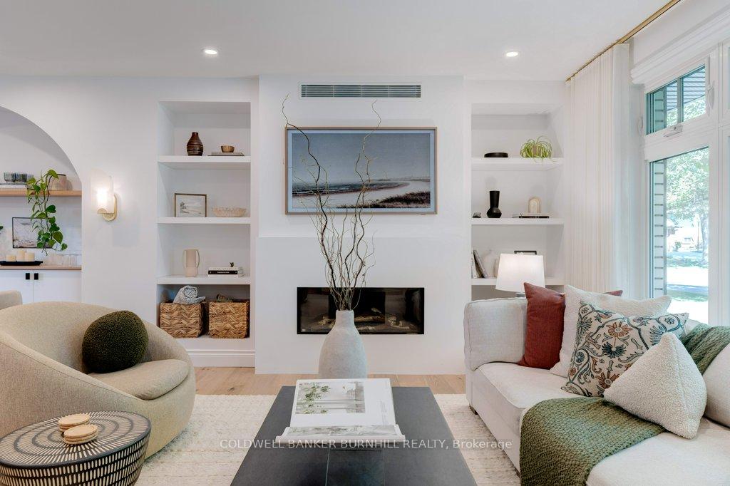 Photo 12 of 380 Abbott Road, Burlington, Roseland — HOMEH