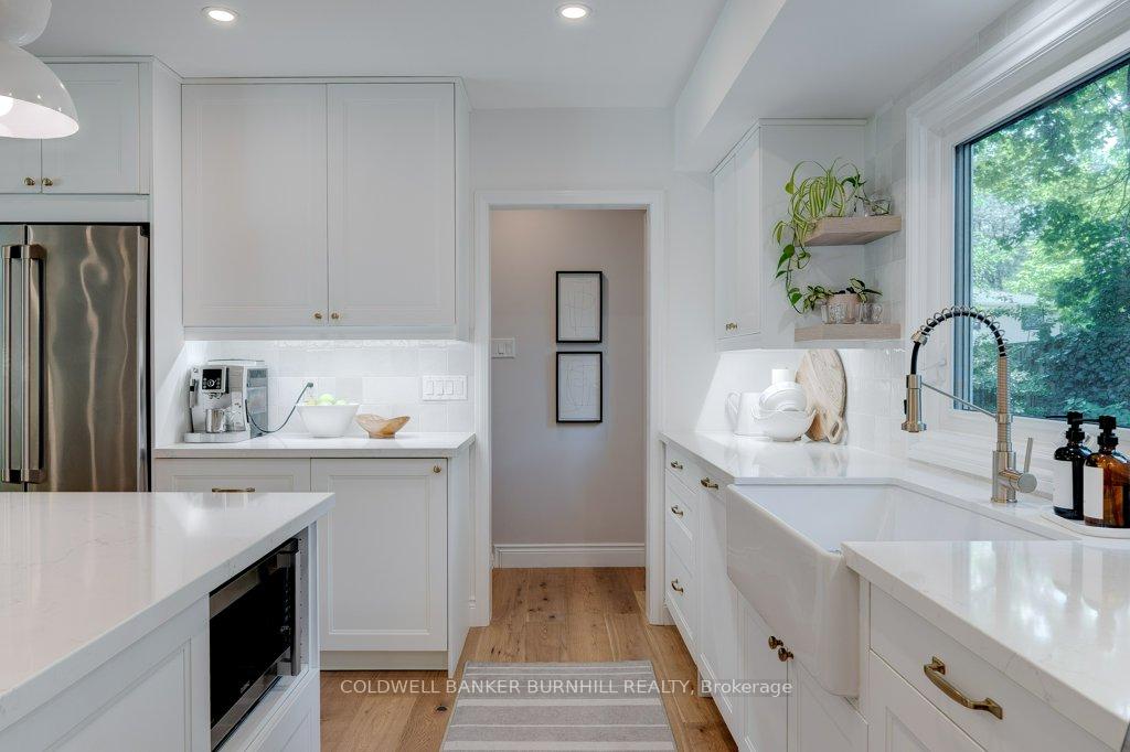 Photo 19 of 380 Abbott Road, Burlington, Roseland — HOMEH