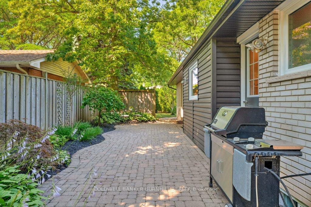 Photo 43 of 380 Abbott Road, Burlington, Roseland — HOMEH