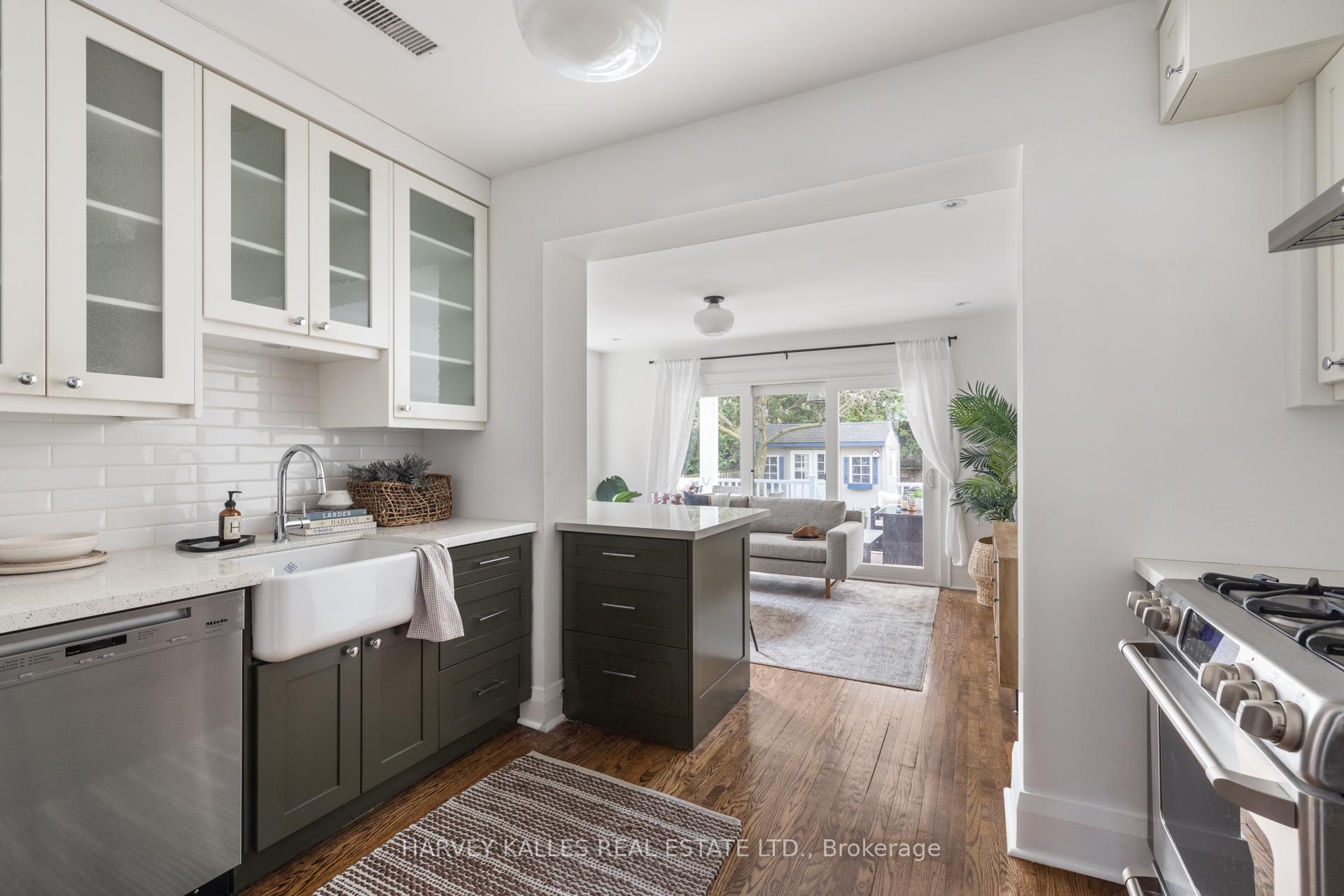 Photo 23 of 55 Glengarry Avenue, Toronto, Lawrence Park North — HOMEH