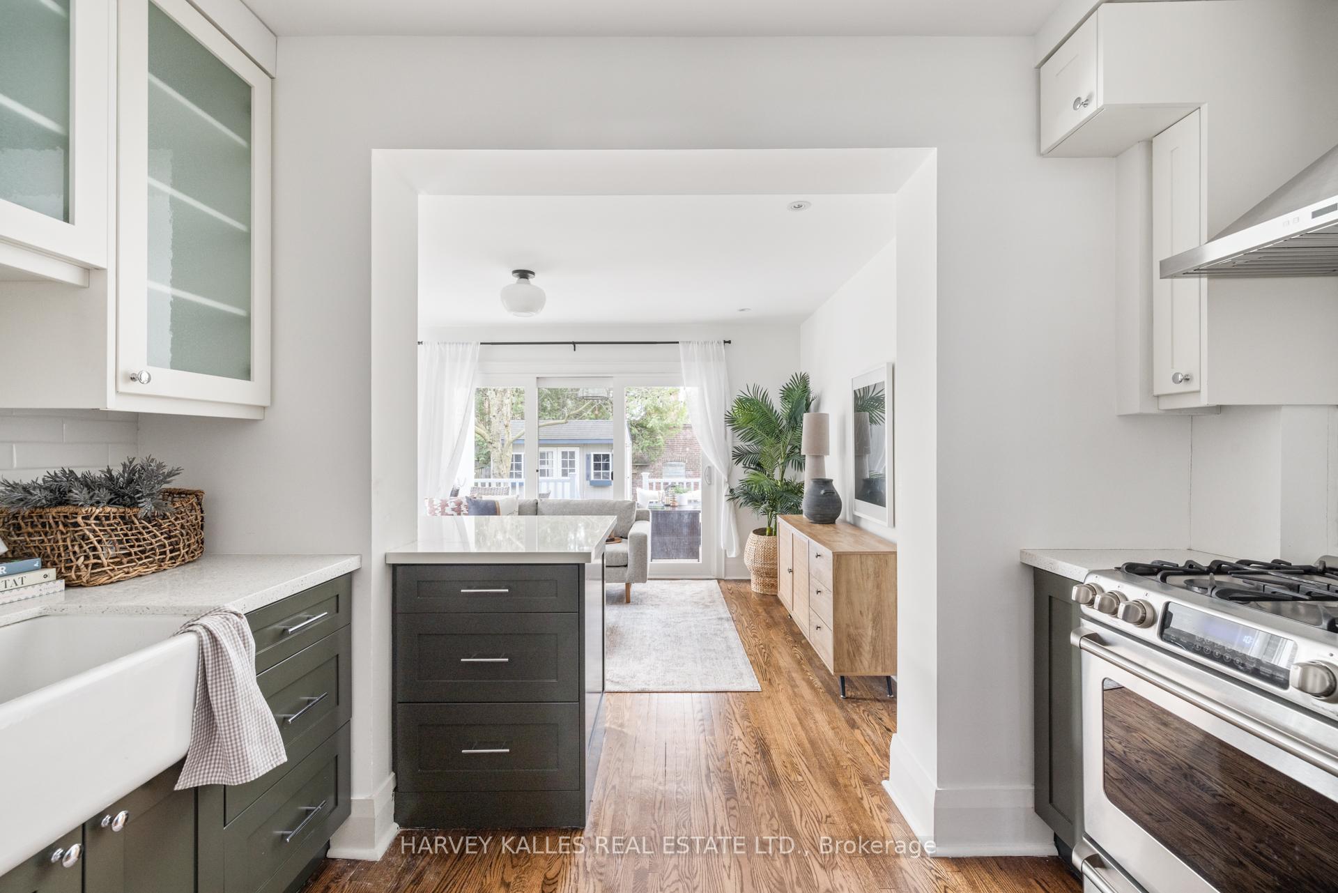 Photo 2 of 55 Glengarry Avenue, Toronto, Lawrence Park North — HOMEH