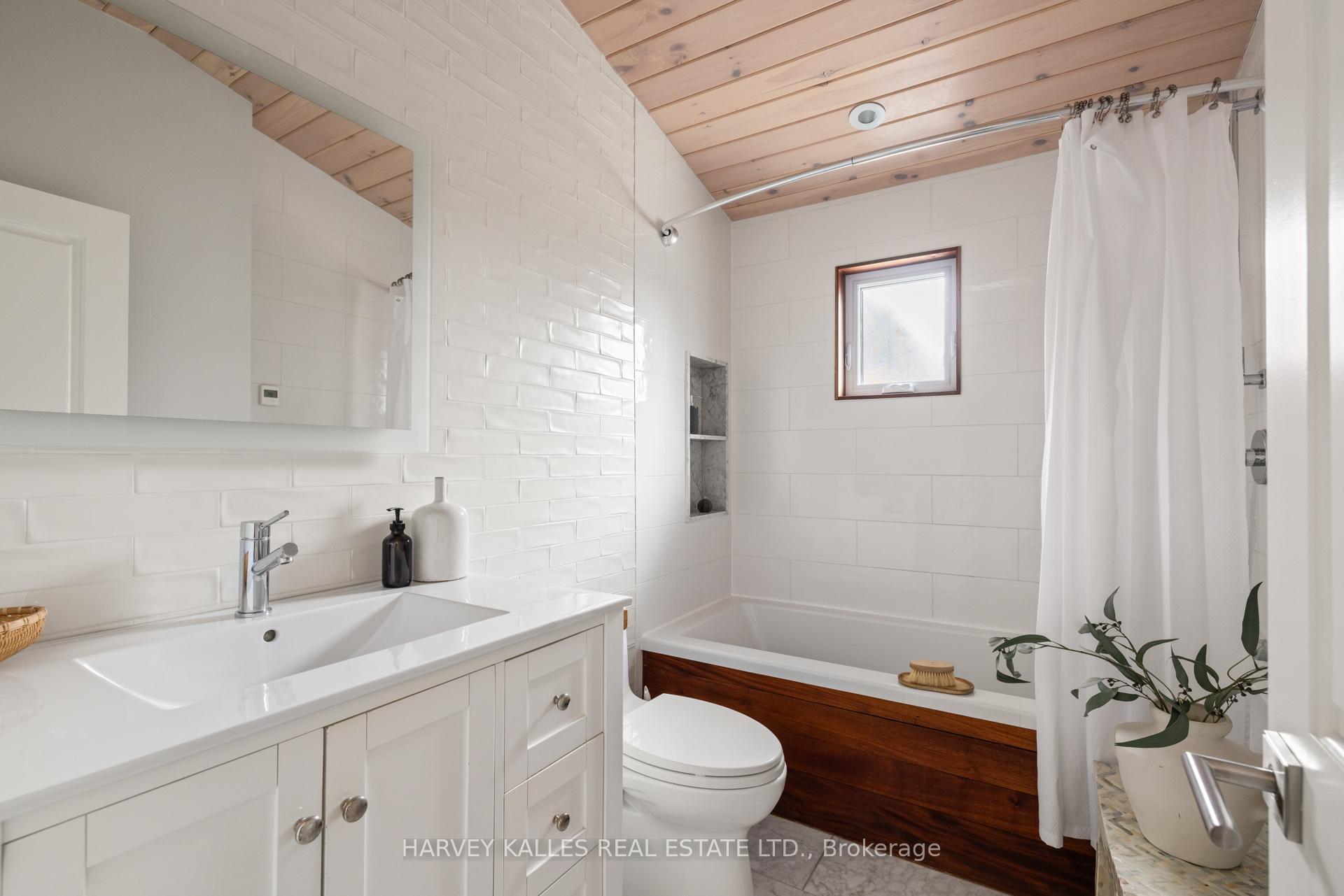 Photo 6 of 55 Glengarry Avenue, Toronto, Lawrence Park North — HOMEH