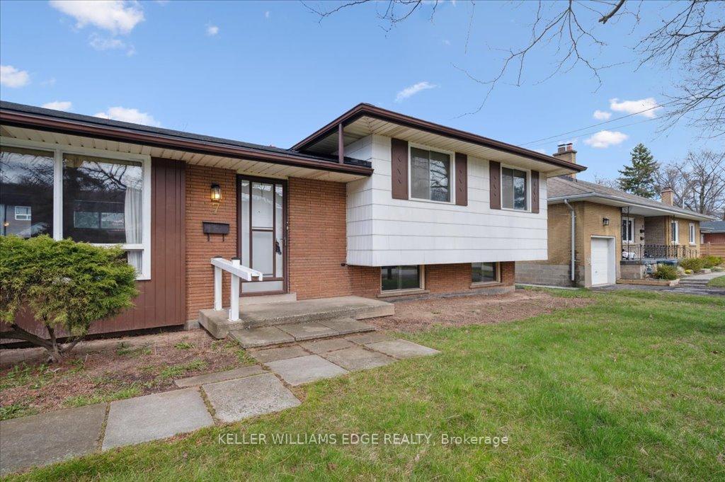 Photo 5 of 7 Jasper Drive, Hamilton, Stoney Creek — HOMEH