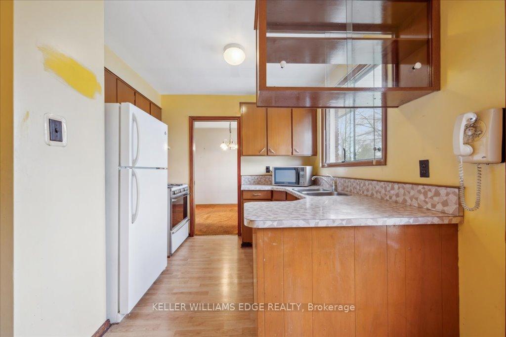 Photo 10 of 7 Jasper Drive, Hamilton, Stoney Creek — HOMEH