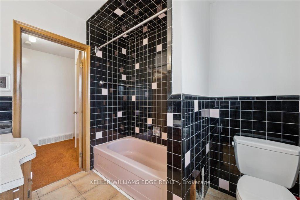 Photo 21 of 7 Jasper Drive, Hamilton, Stoney Creek — HOMEH
