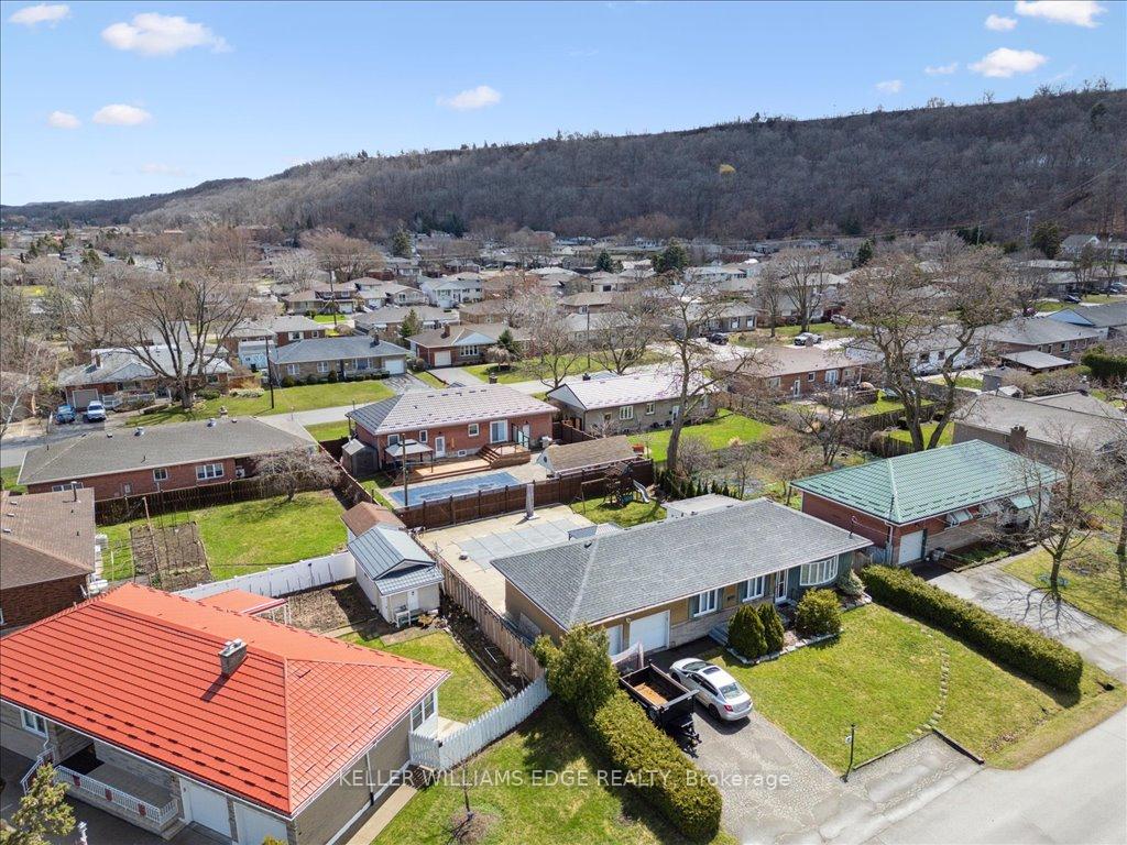 Photo 28 of 7 Jasper Drive, Hamilton, Stoney Creek — HOMEH