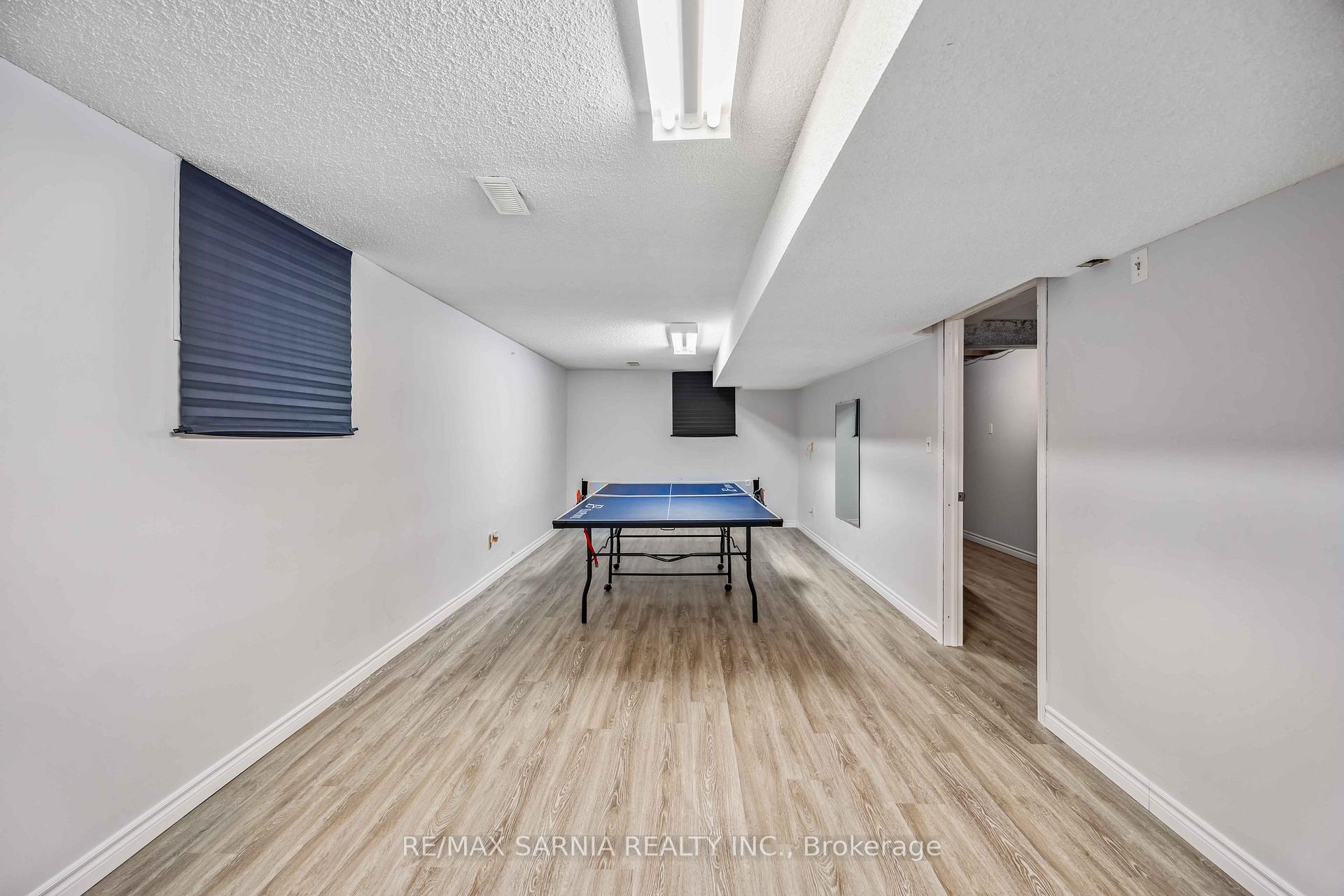 Photo 36 of 875 Prestwick Crescent, Sarnia — HOMEH