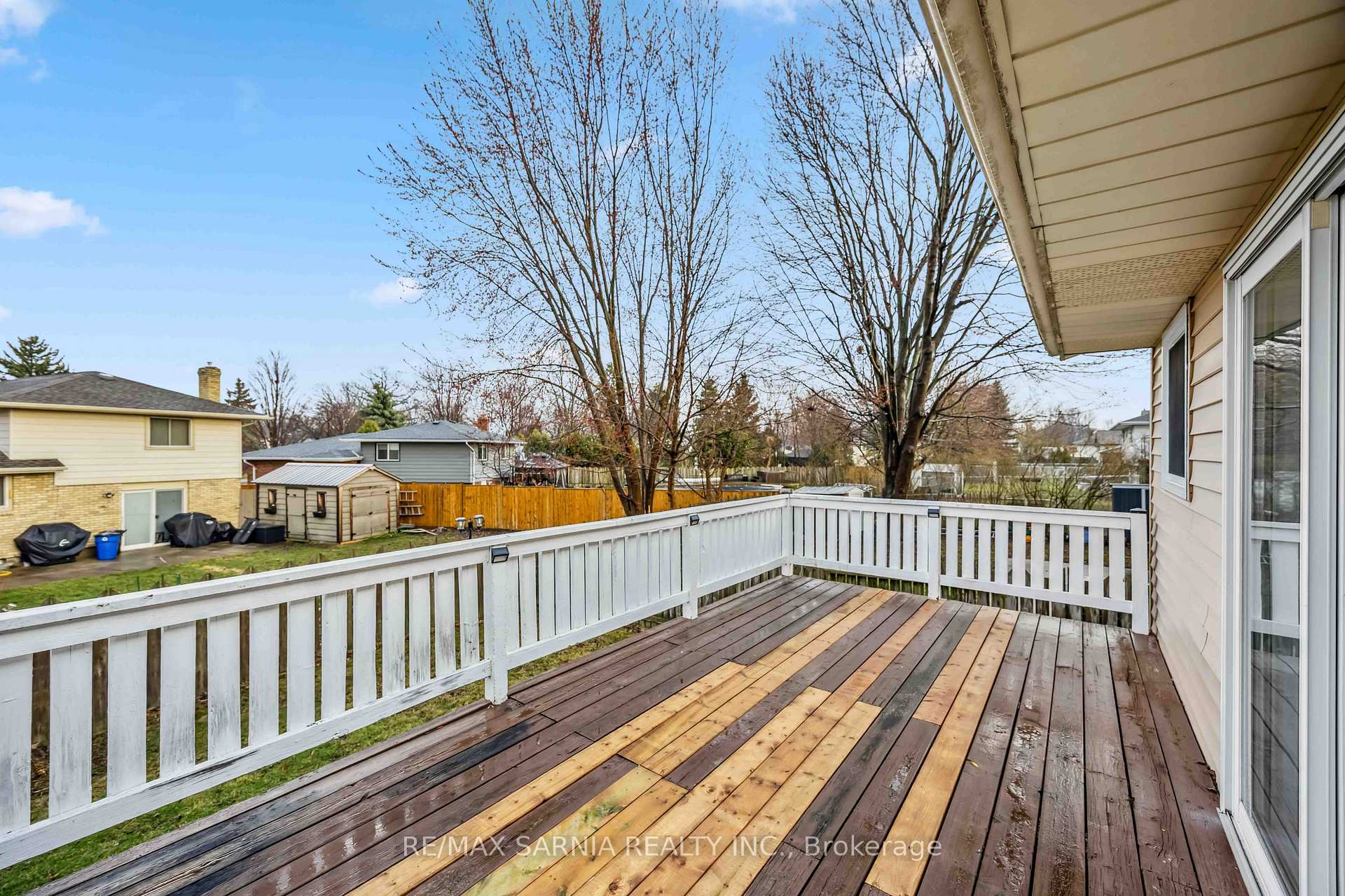 Photo 48 of 875 Prestwick Crescent, Sarnia — HOMEH
