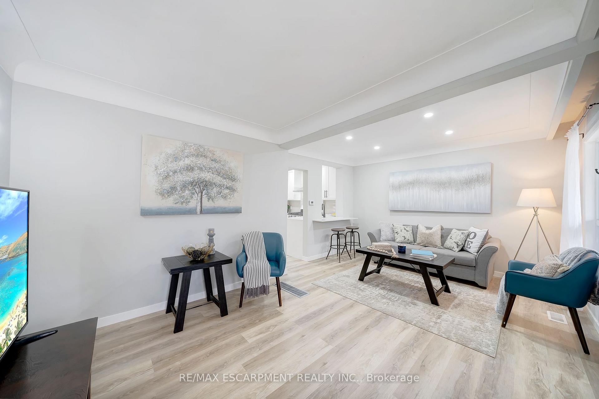 Photo 5 of 98 Cope Street, Hamilton, Homeside — HOMEH
