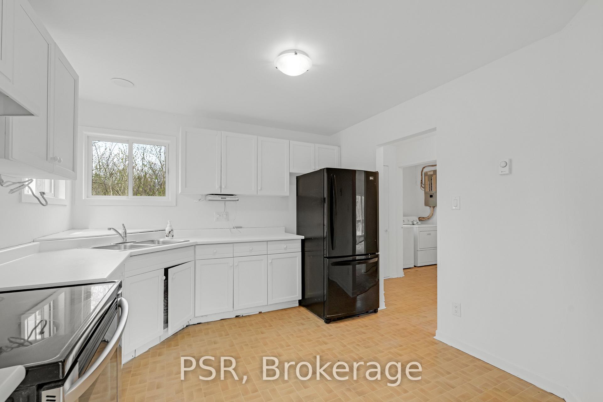 Photo 6 of 461 Ravenshoe Road, Uxbridge, Rural Uxbridge — HOMEH