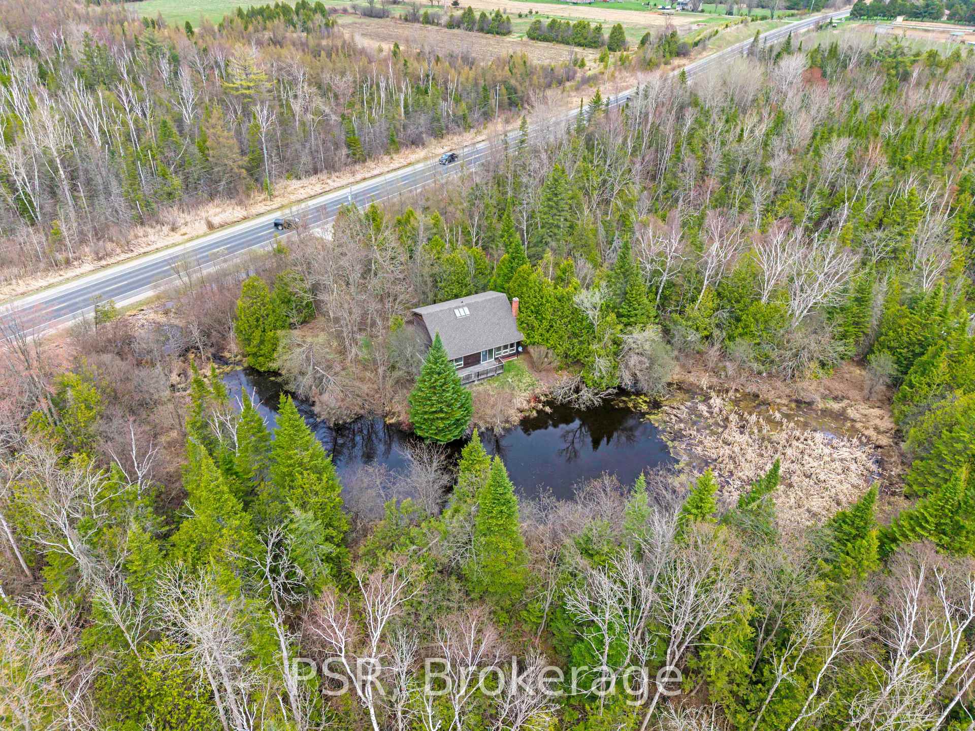 Photo 16 of 461 Ravenshoe Road, Uxbridge, Rural Uxbridge — HOMEH