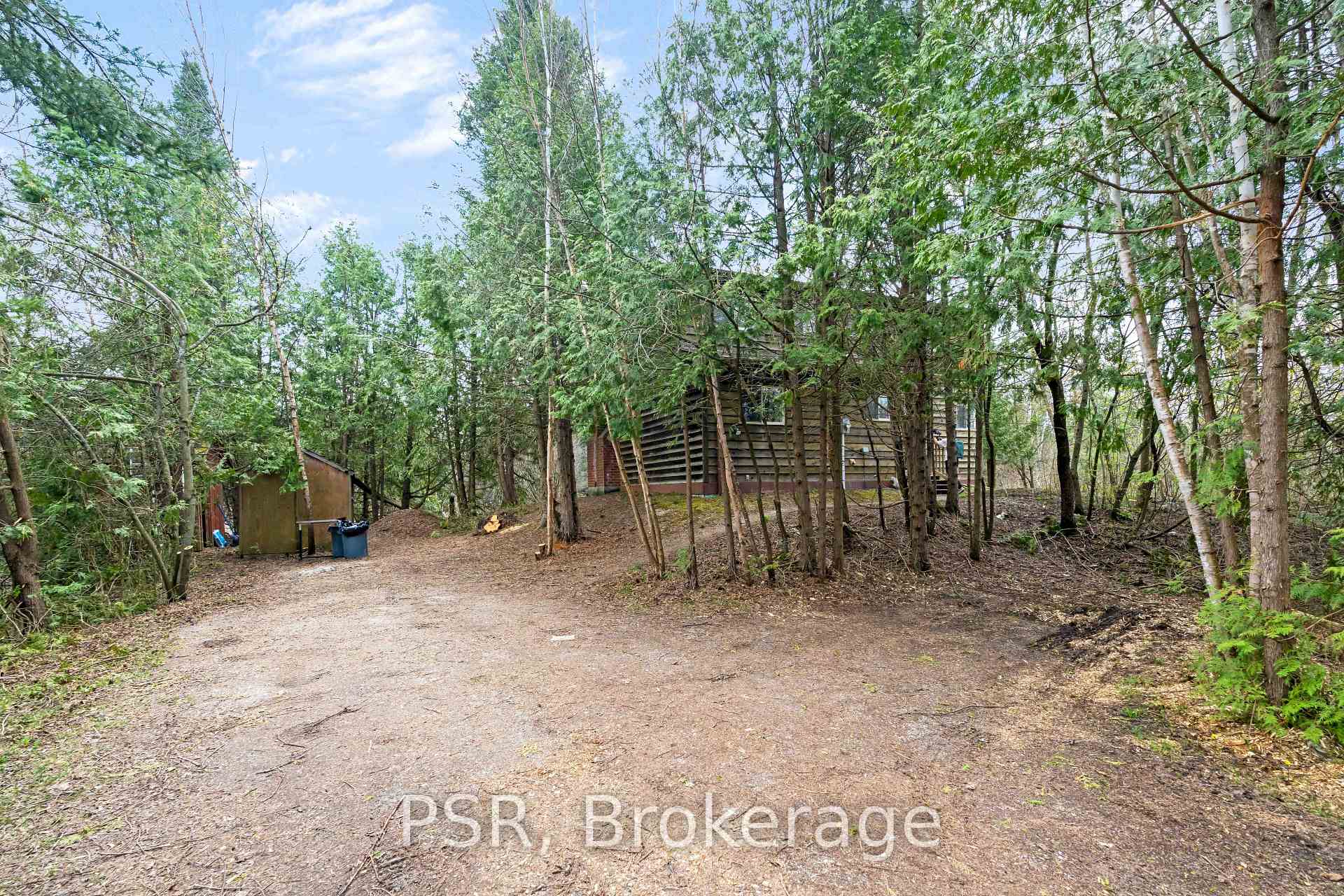 Photo 18 of 461 Ravenshoe Road, Uxbridge, Rural Uxbridge — HOMEH